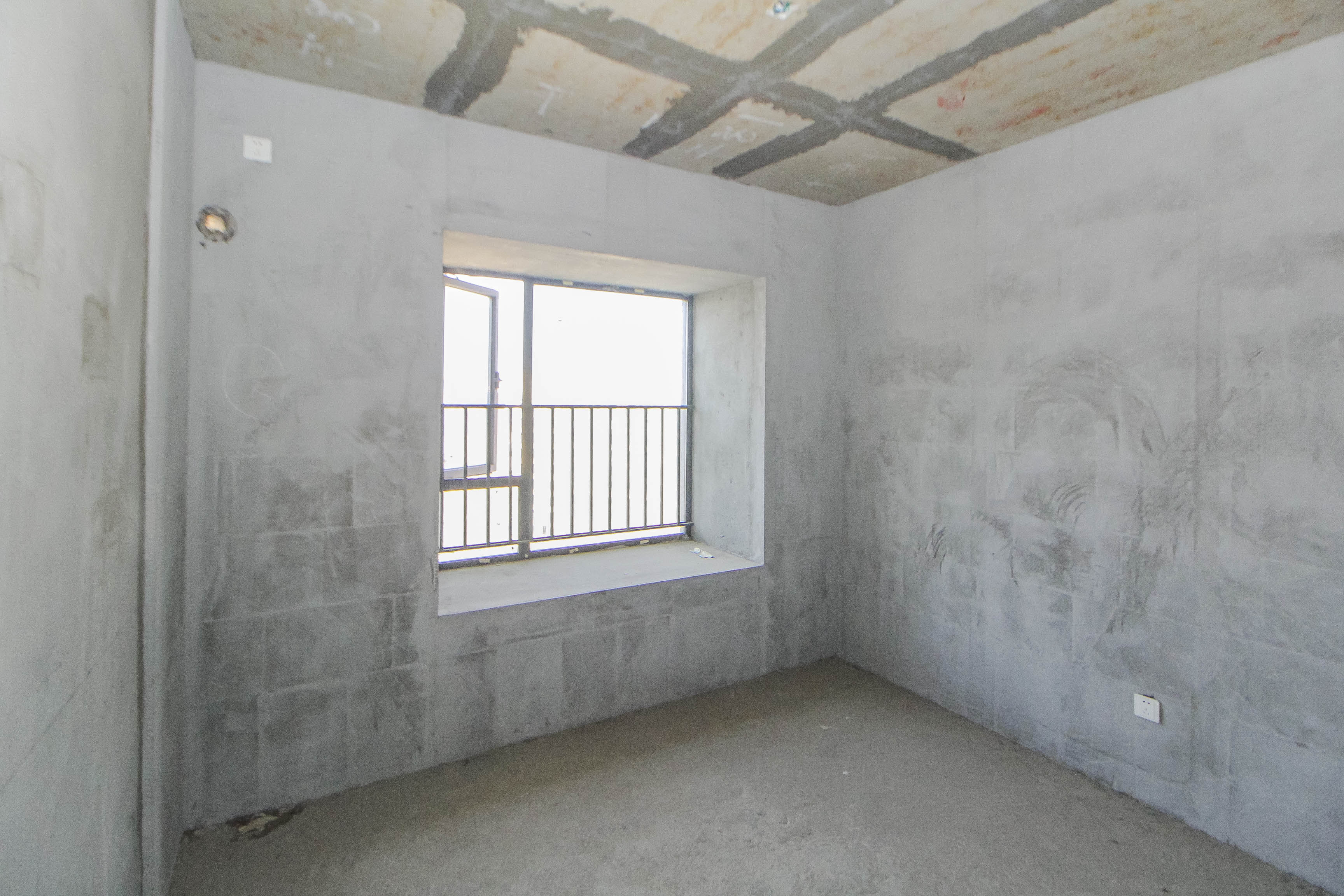 兰亭湾畔  5室2厅2卫    290.0万卧室