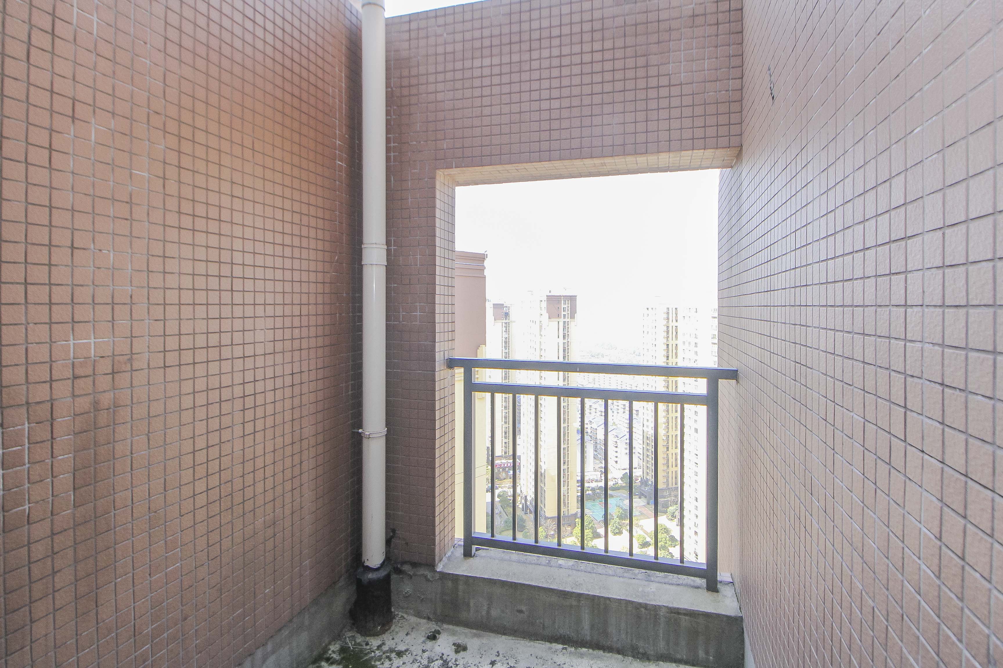 兰亭湾畔  5室2厅2卫    290.0万其他