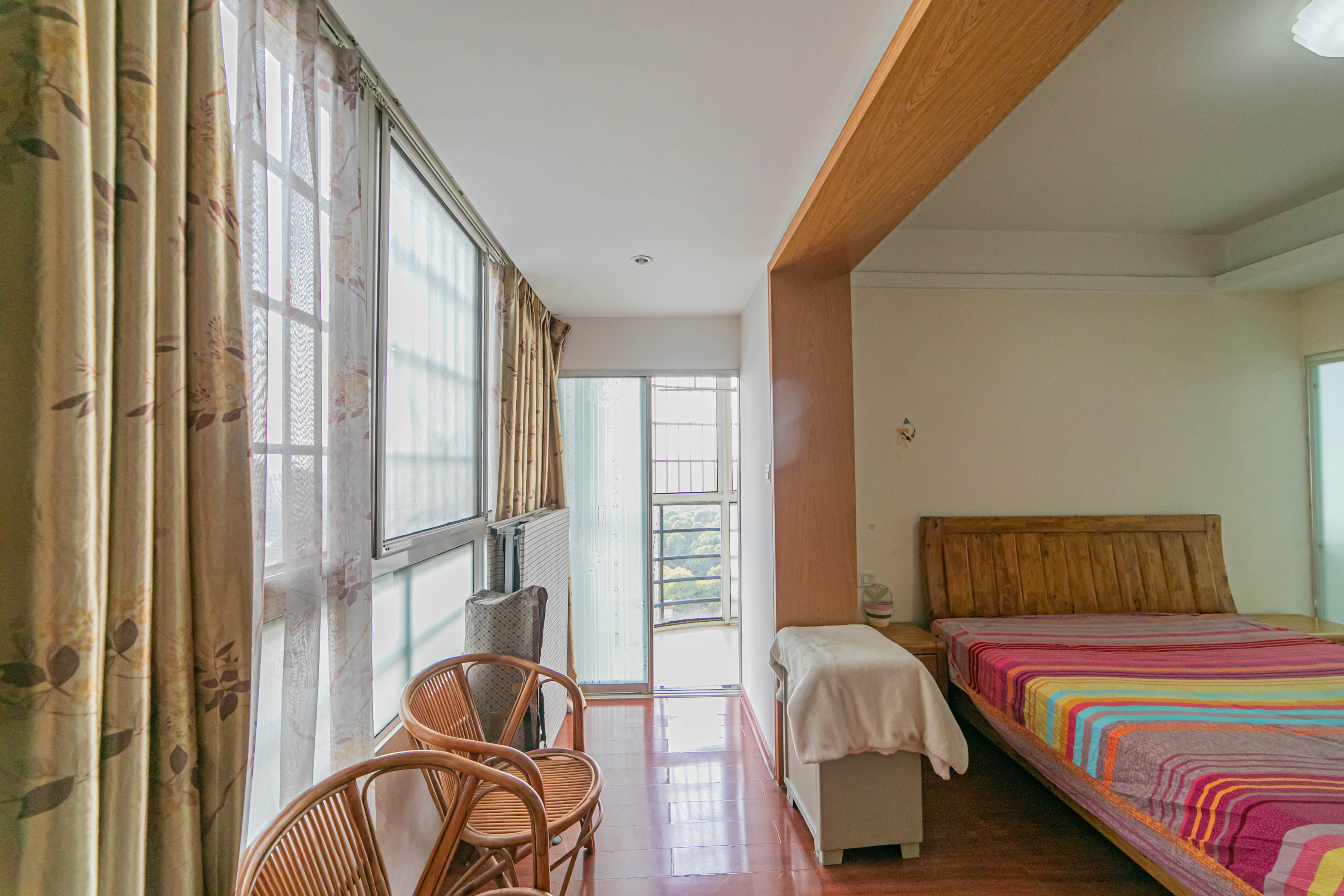 开源鑫苑 3室2厅2卫 93.80万 开源鑫苑 3室2厅2卫 93.80万卧室