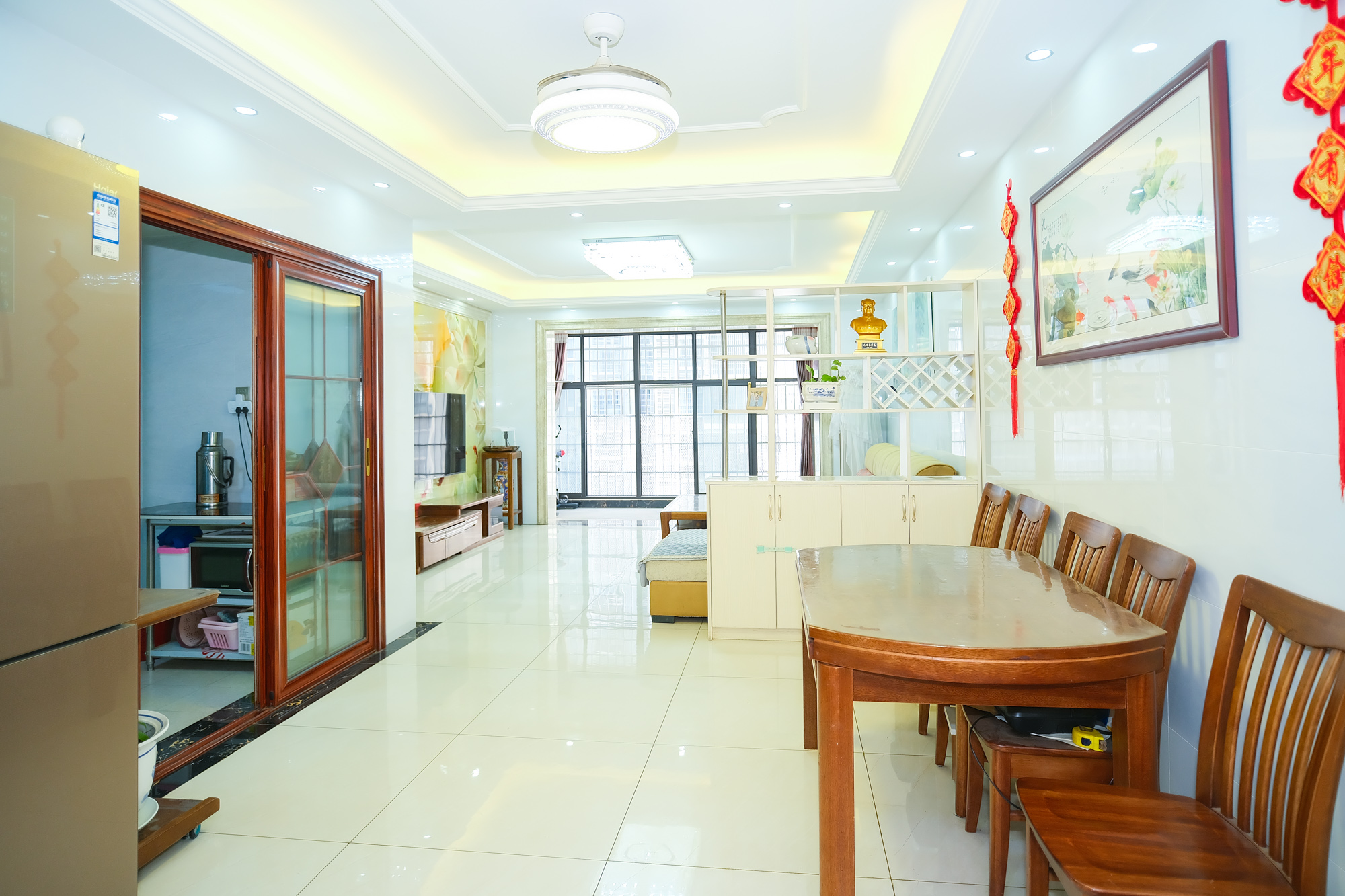 尚都花园城 4室2厅1卫 110.00万 尚都花园城 4室2厅1卫 110.00万客厅