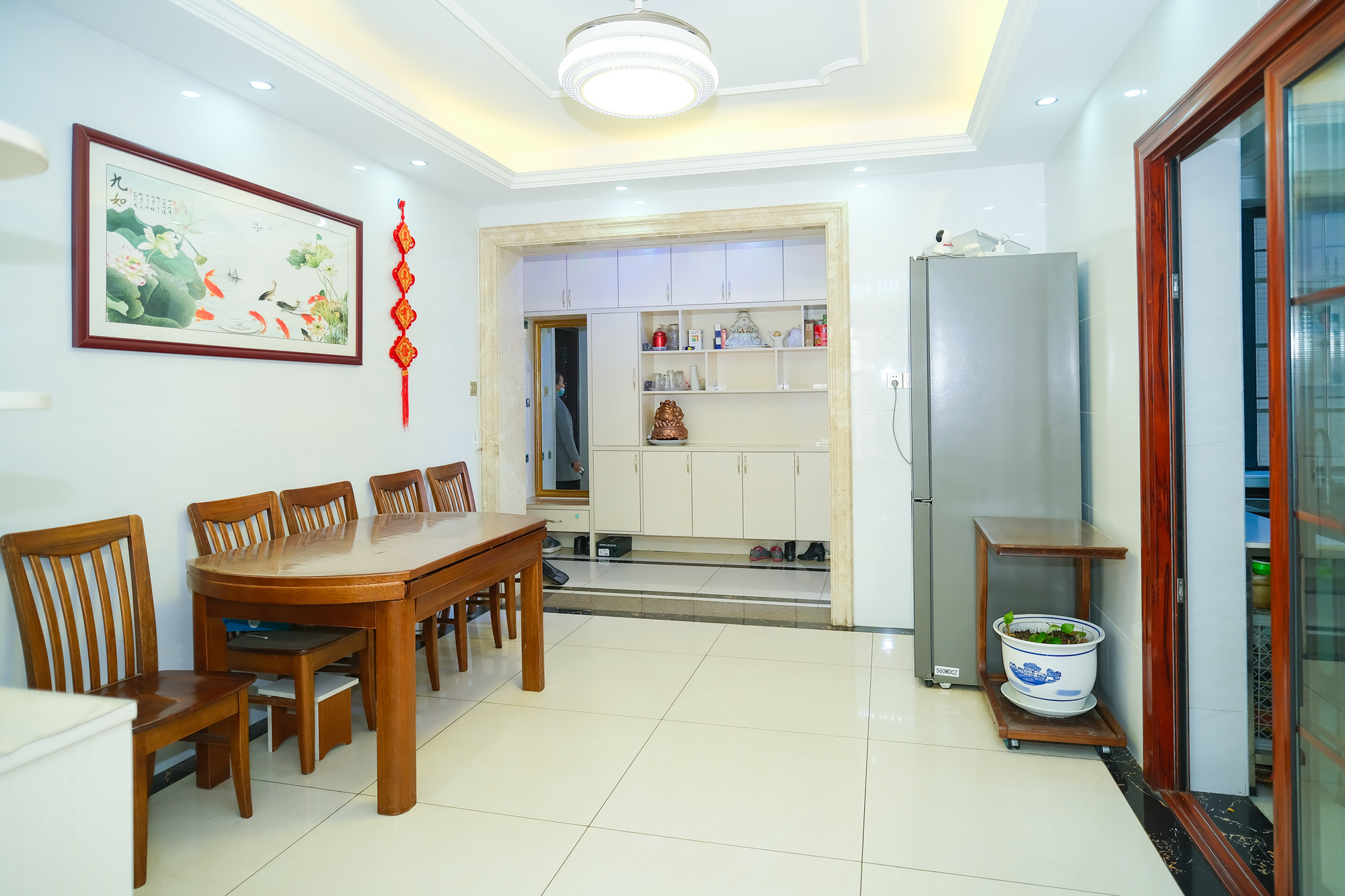 尚都花园城 4室2厅1卫 110.00万 尚都花园城 4室2厅1卫 110.00万客厅