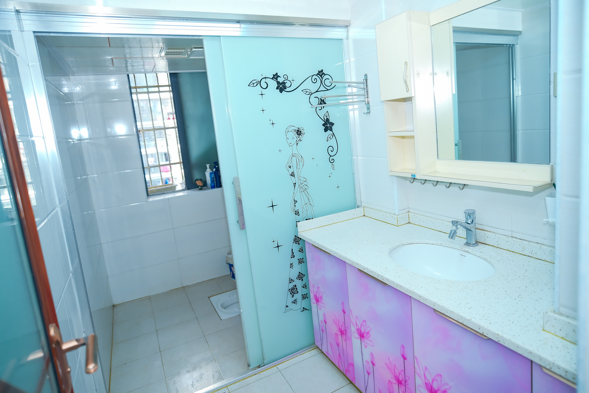 尚都花园城 4室2厅1卫 110.00万 尚都花园城 4室2厅1卫 110.00万卫生间