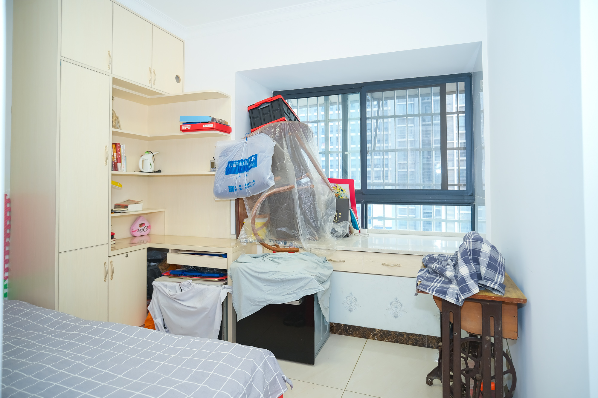 尚都花园城 4室2厅1卫 110.00万 尚都花园城 4室2厅1卫 110.00万卧室