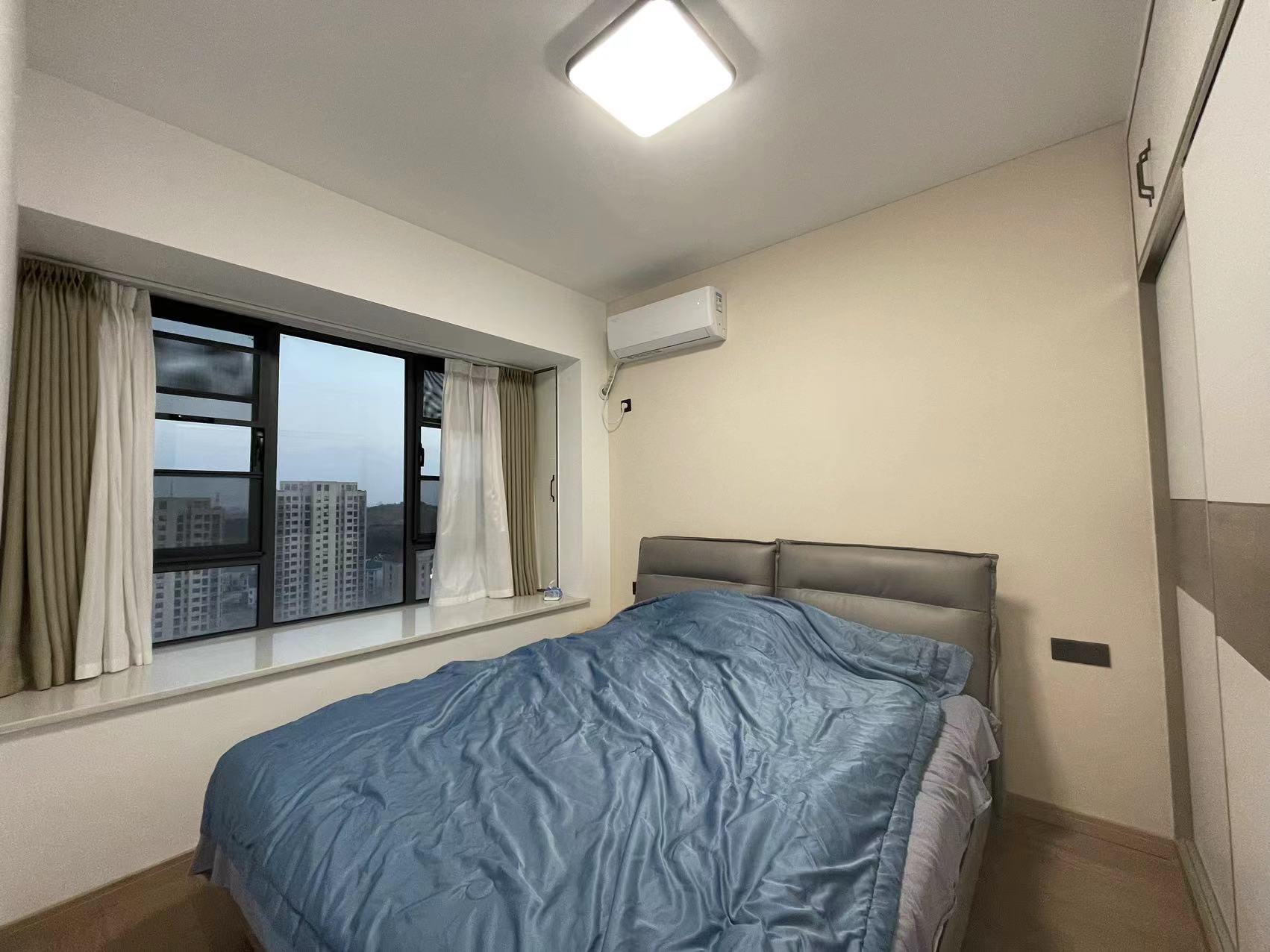 青龙湾(中央小镇) 3室2厅2卫 65.00万 青龙湾(中央小镇) 3室2厅2卫 65.00万室内图