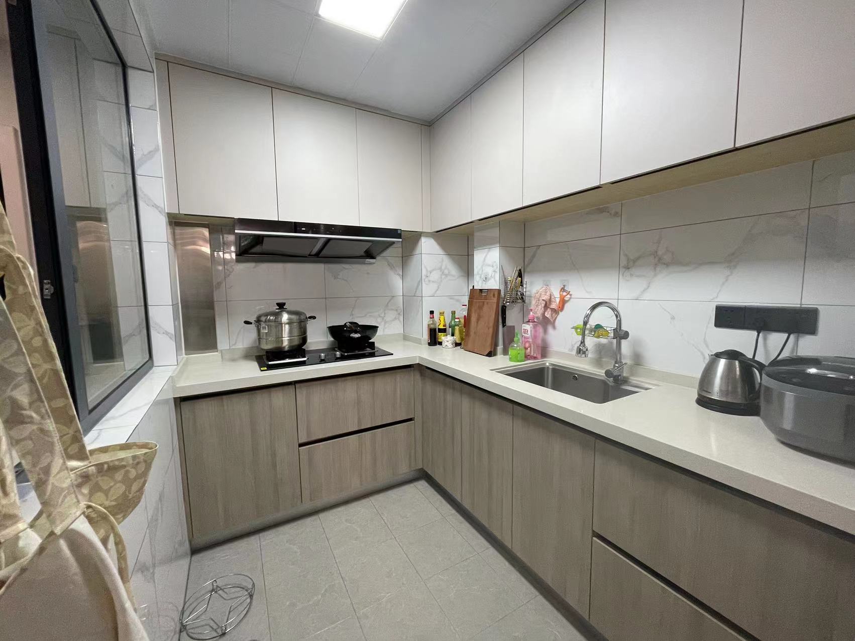 青龙湾(中央小镇) 3室2厅2卫 65.00万 青龙湾(中央小镇) 3室2厅2卫 65.00万室内图