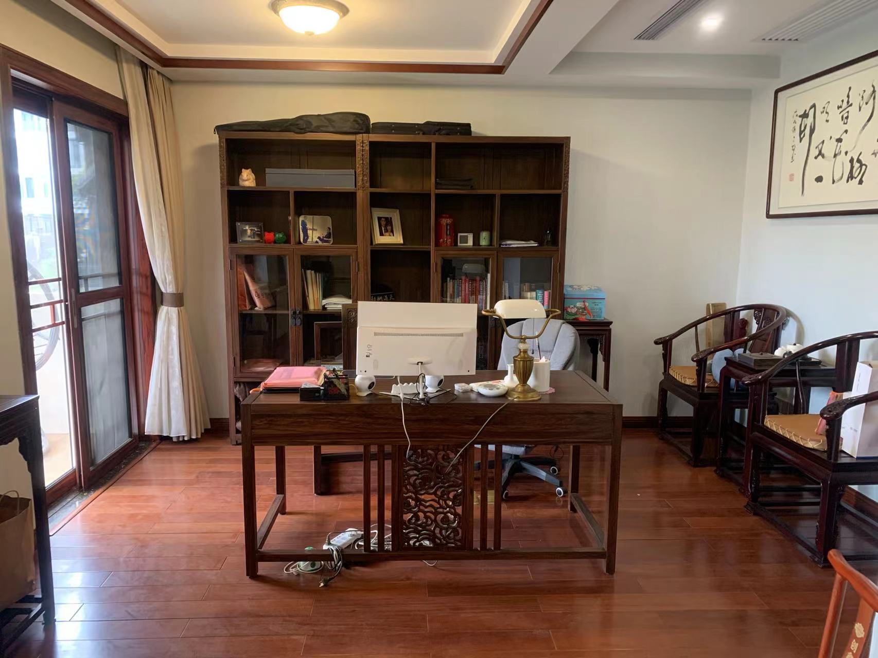 城市公园 7室2厅4卫 290.00万 城市公园 7室2厅4卫 290.00万室内图