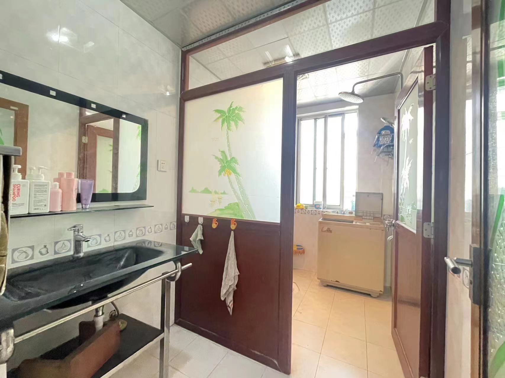 莲花小区 3室2厅2卫 60.00万 莲花小区 3室2厅2卫 60.00万室内图