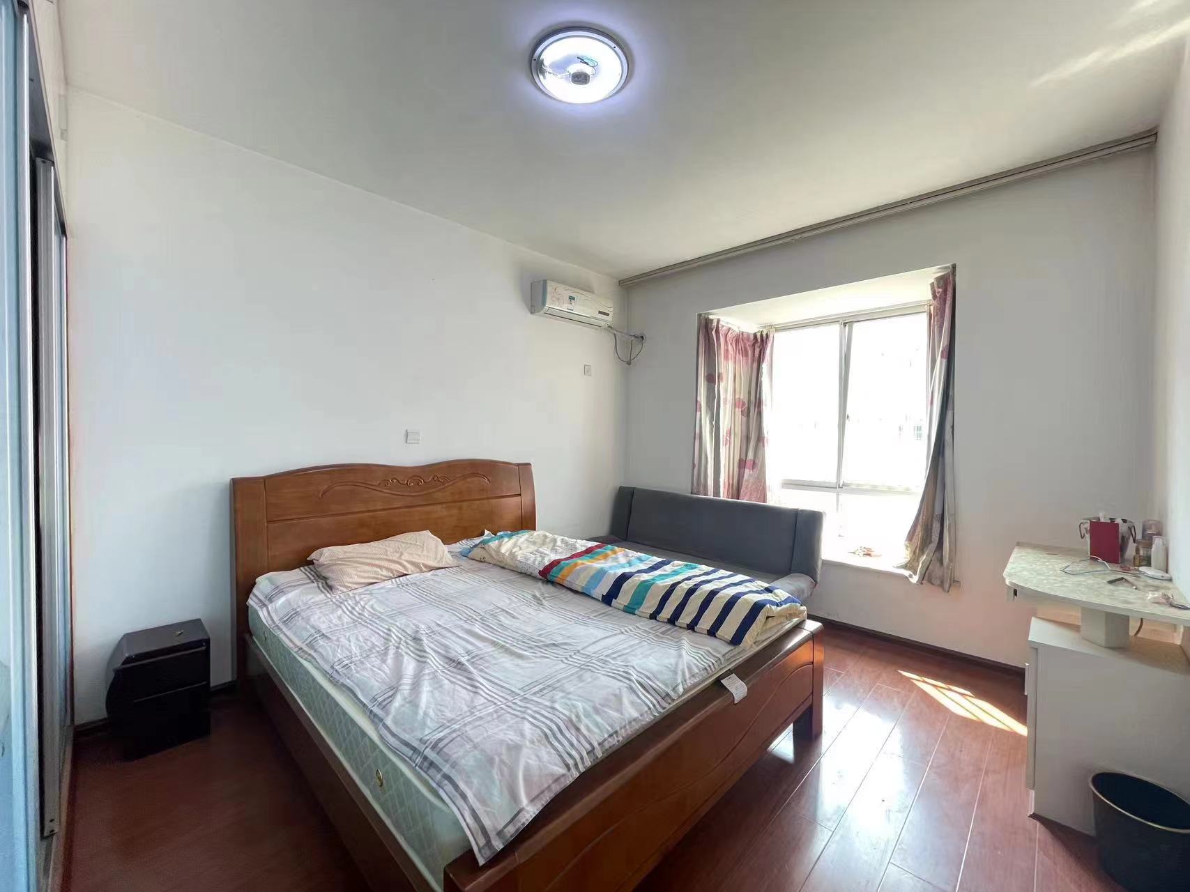 莲花小区 3室2厅2卫 60.00万 莲花小区 3室2厅2卫 60.00万室内图