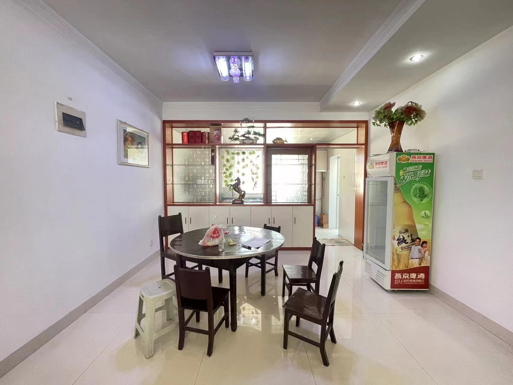 莲花小区 3室2厅2卫 60.00万 莲花小区 3室2厅2卫 60.00万室内图