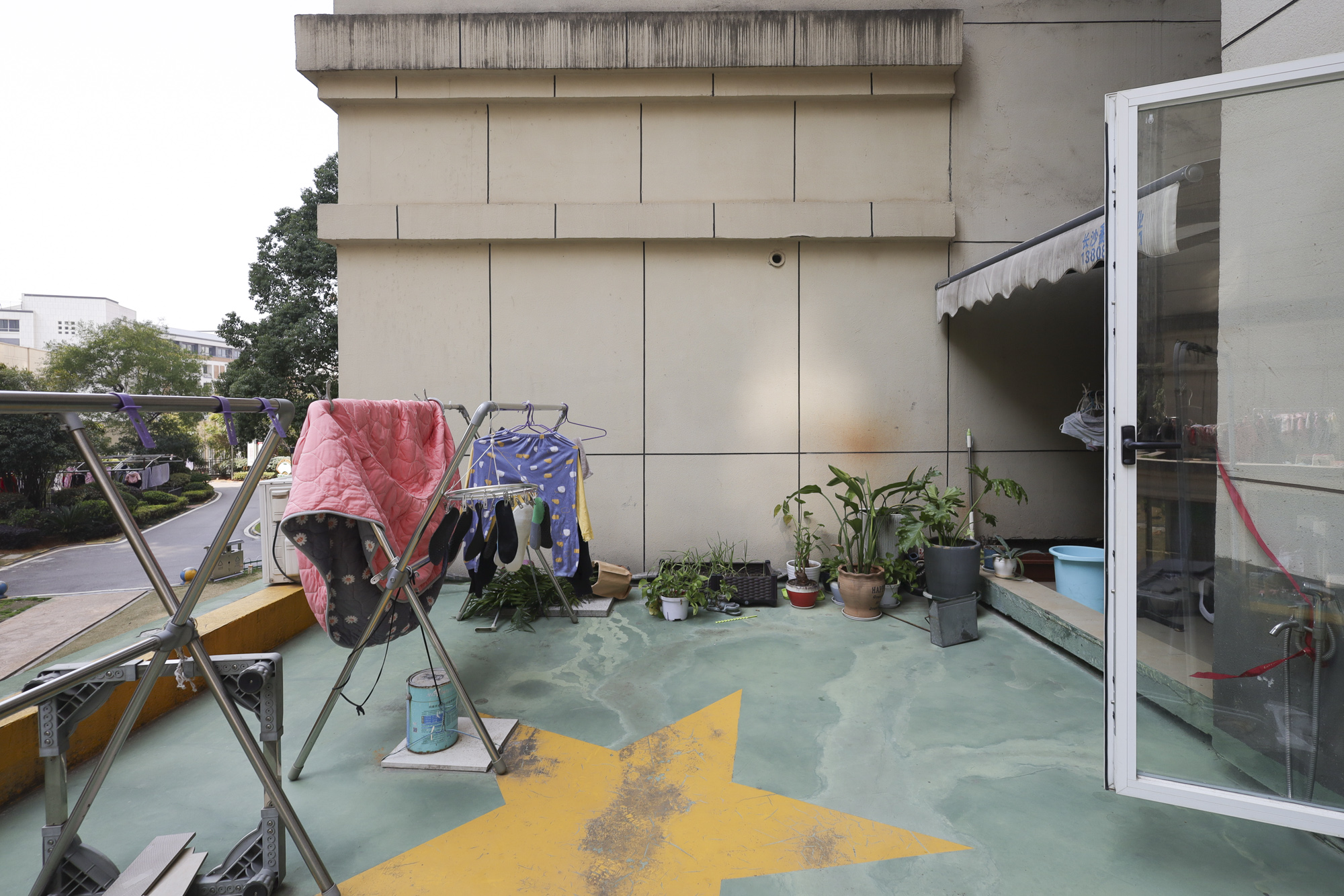 当代滨江MOMA  3室2厅1卫   180.00万阳台