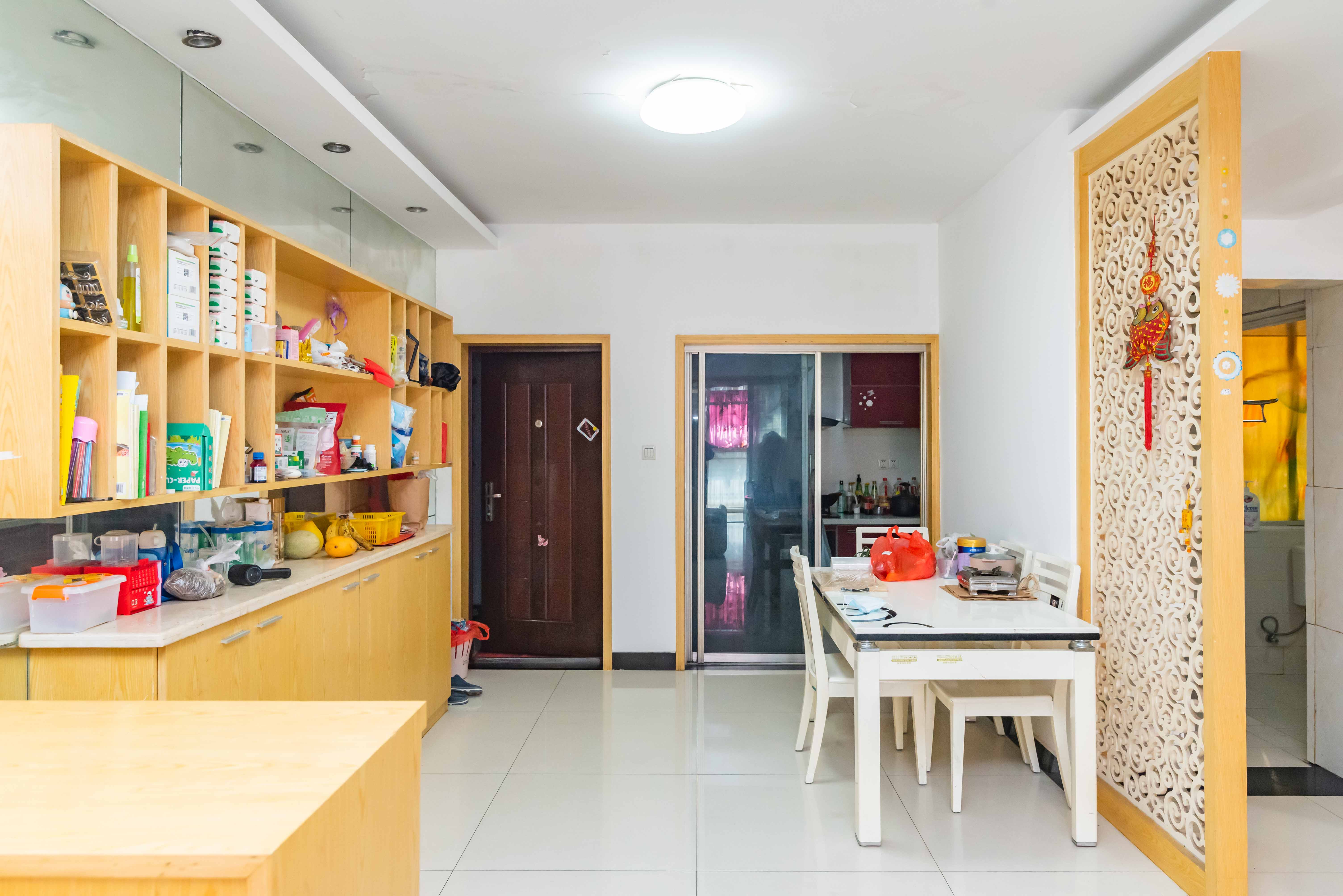 紫晶城 3室2厅1卫 52.00万 紫晶城 3室2厅1卫 52.00万客厅