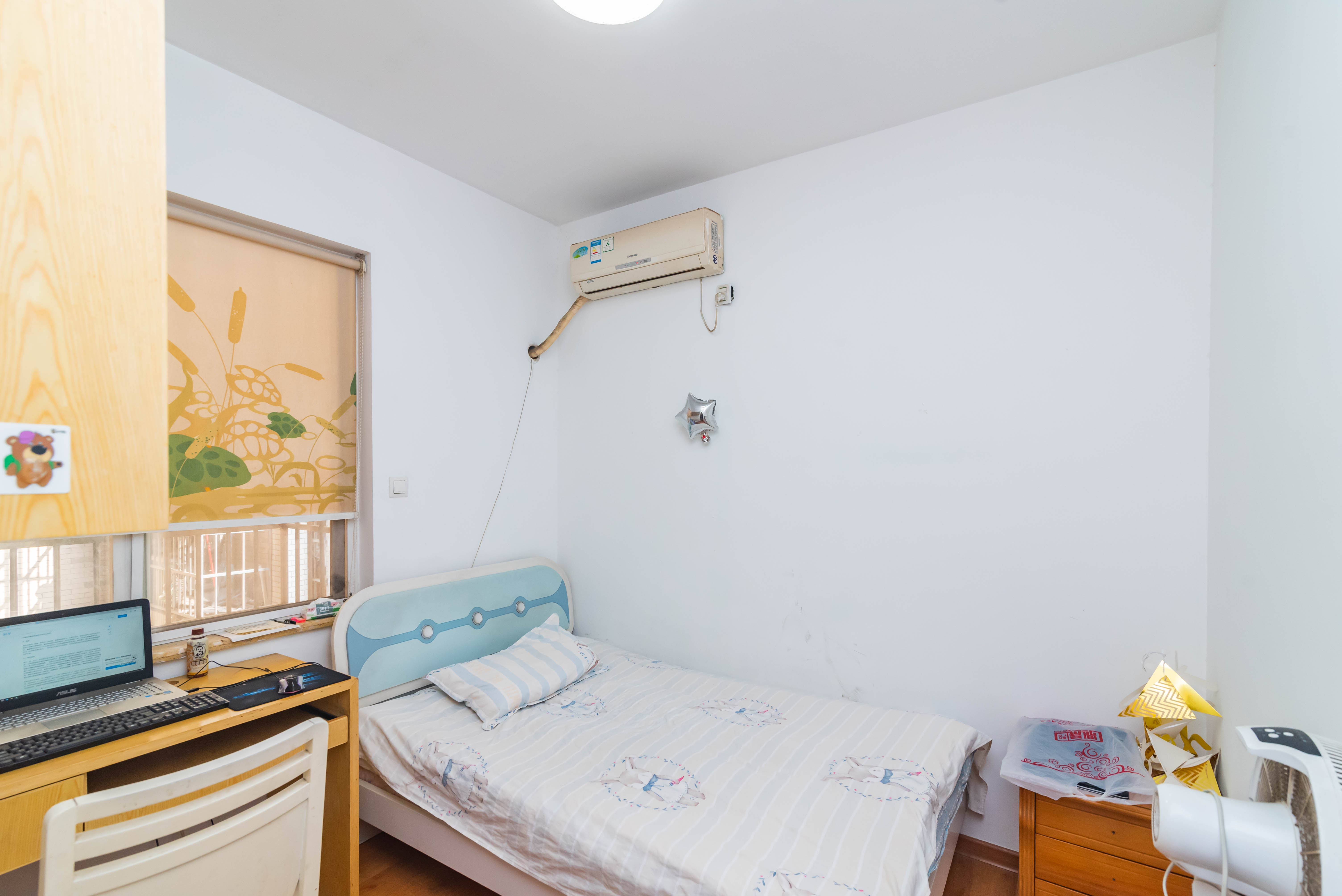 紫晶城 3室2厅1卫 52.00万 紫晶城 3室2厅1卫 52.00万卧室