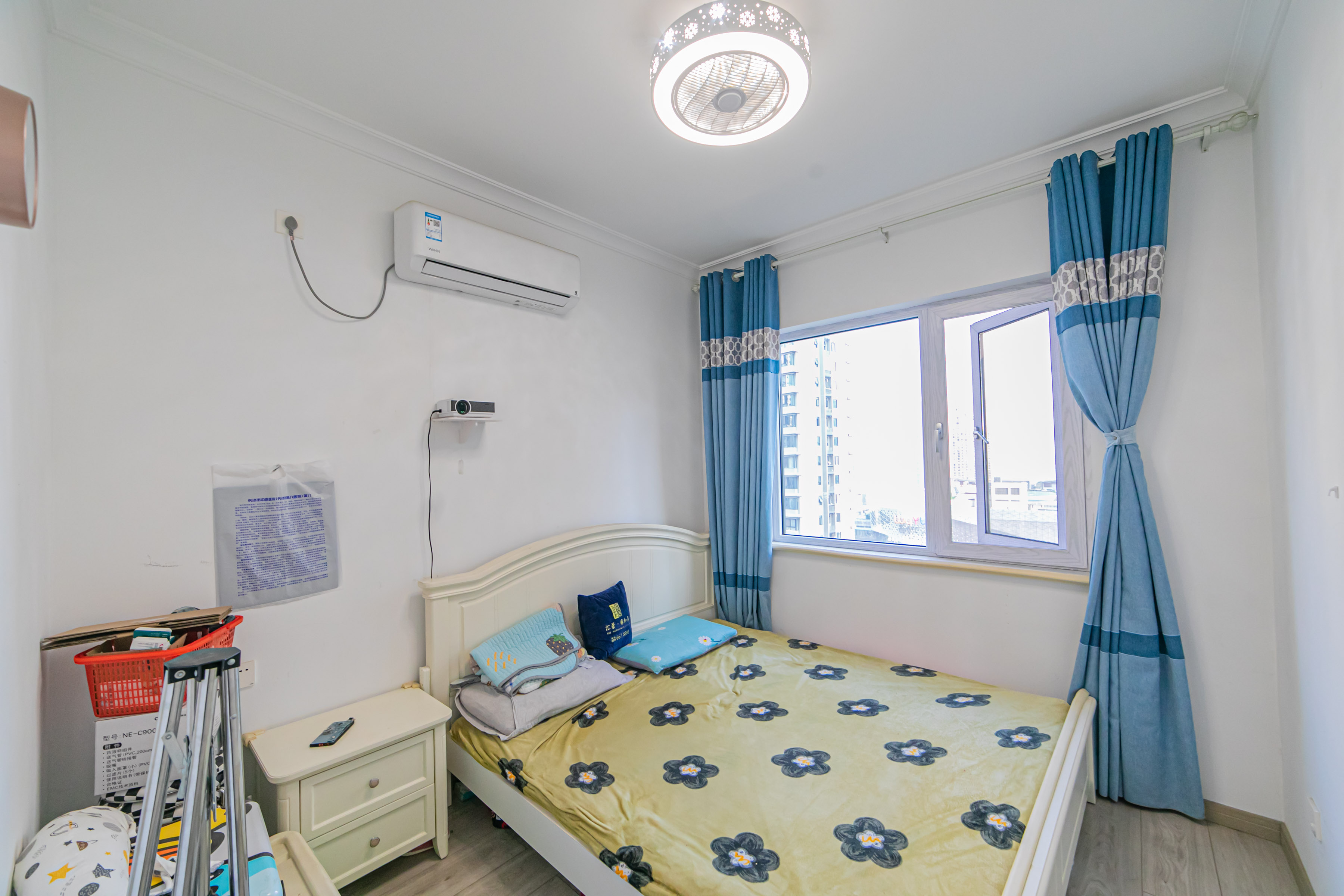 恒基凯旋门三期 3室2厅1卫 85.00万 恒基凯旋门三期 3室2厅1卫 85.00万卧室