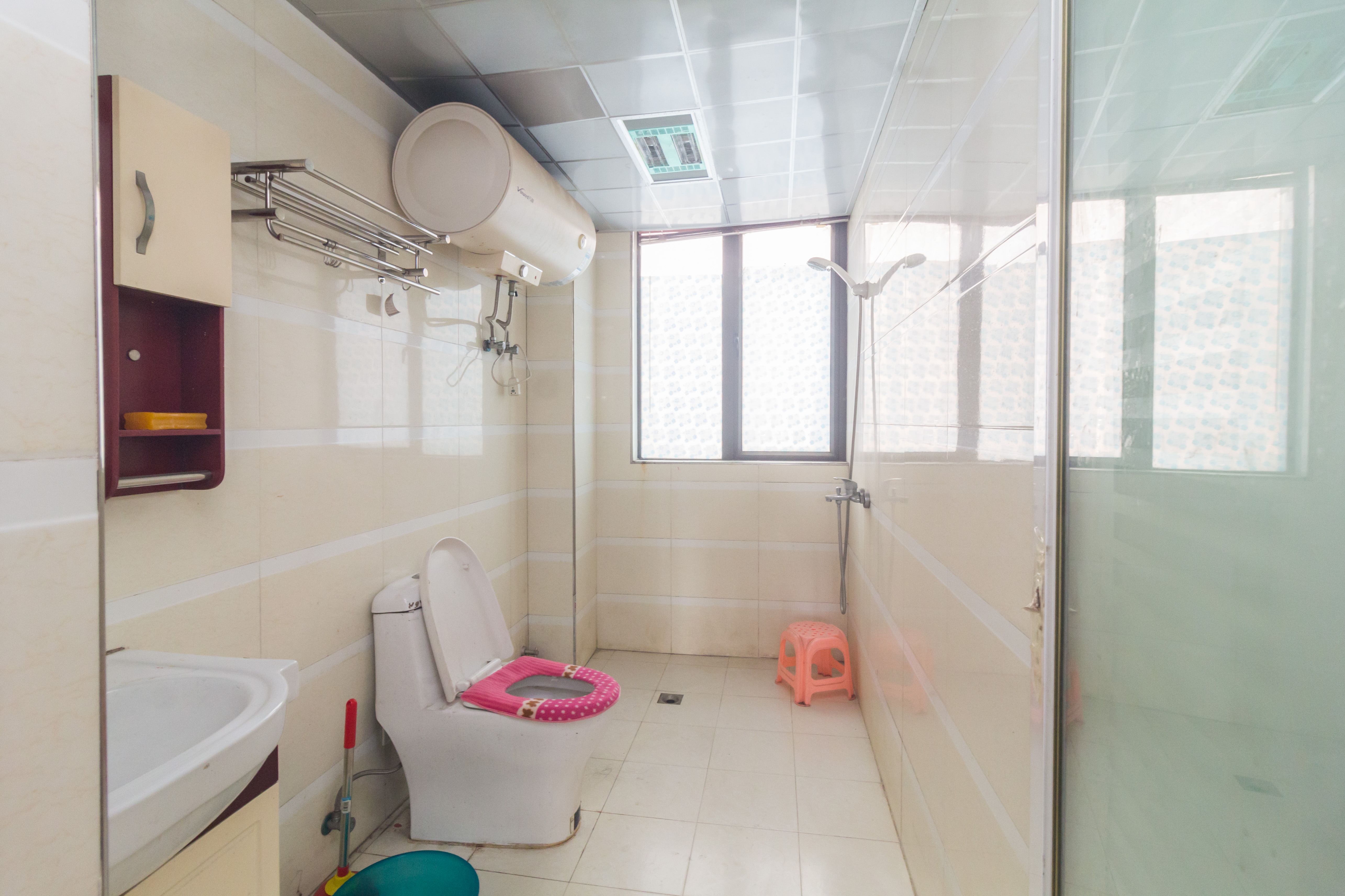 旭辉华庭 3室2厅1卫 68.00万 旭辉华庭 3室2厅1卫 68.00万卫生间