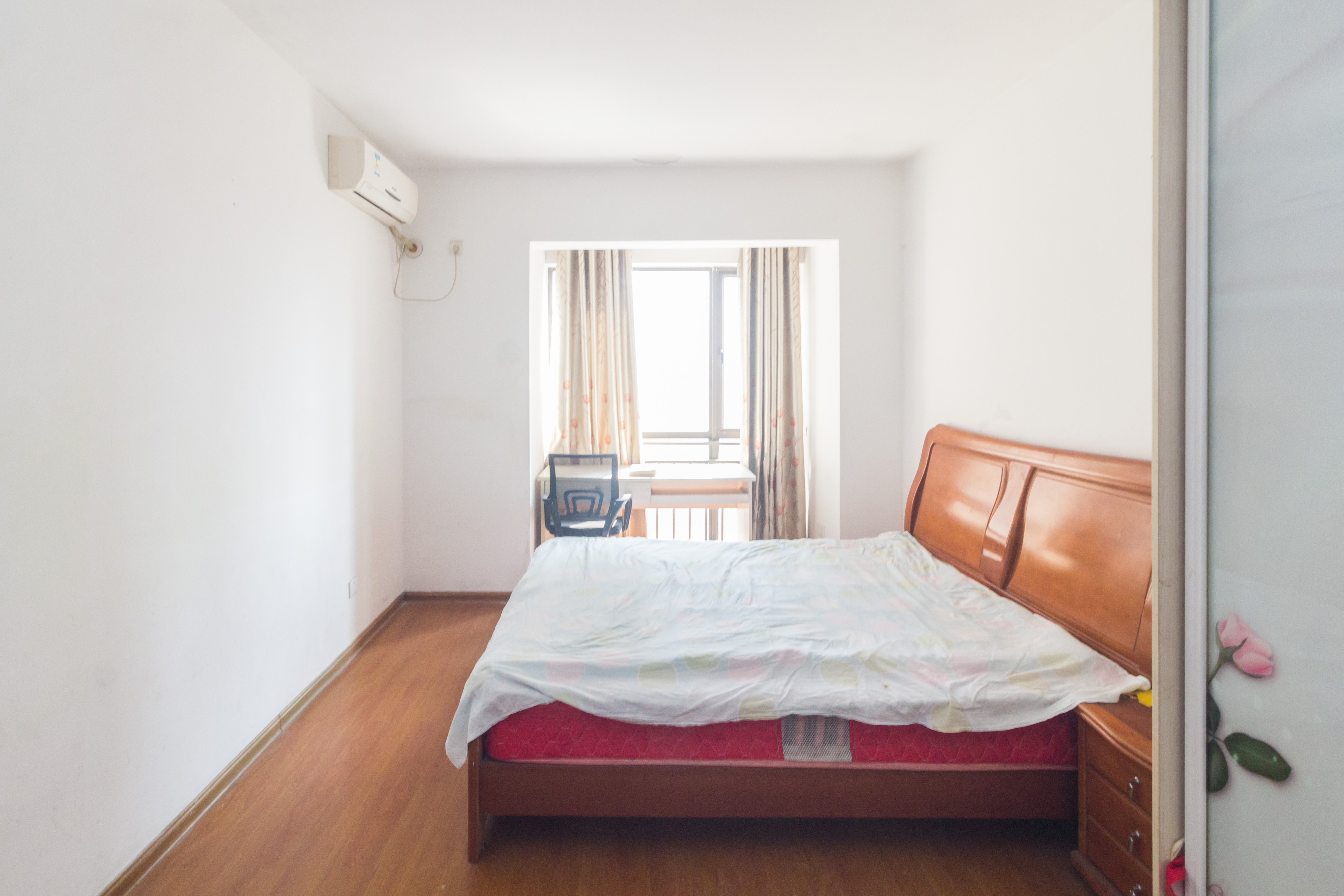 旭辉华庭 3室2厅1卫 68.00万 旭辉华庭 3室2厅1卫 68.00万卧室