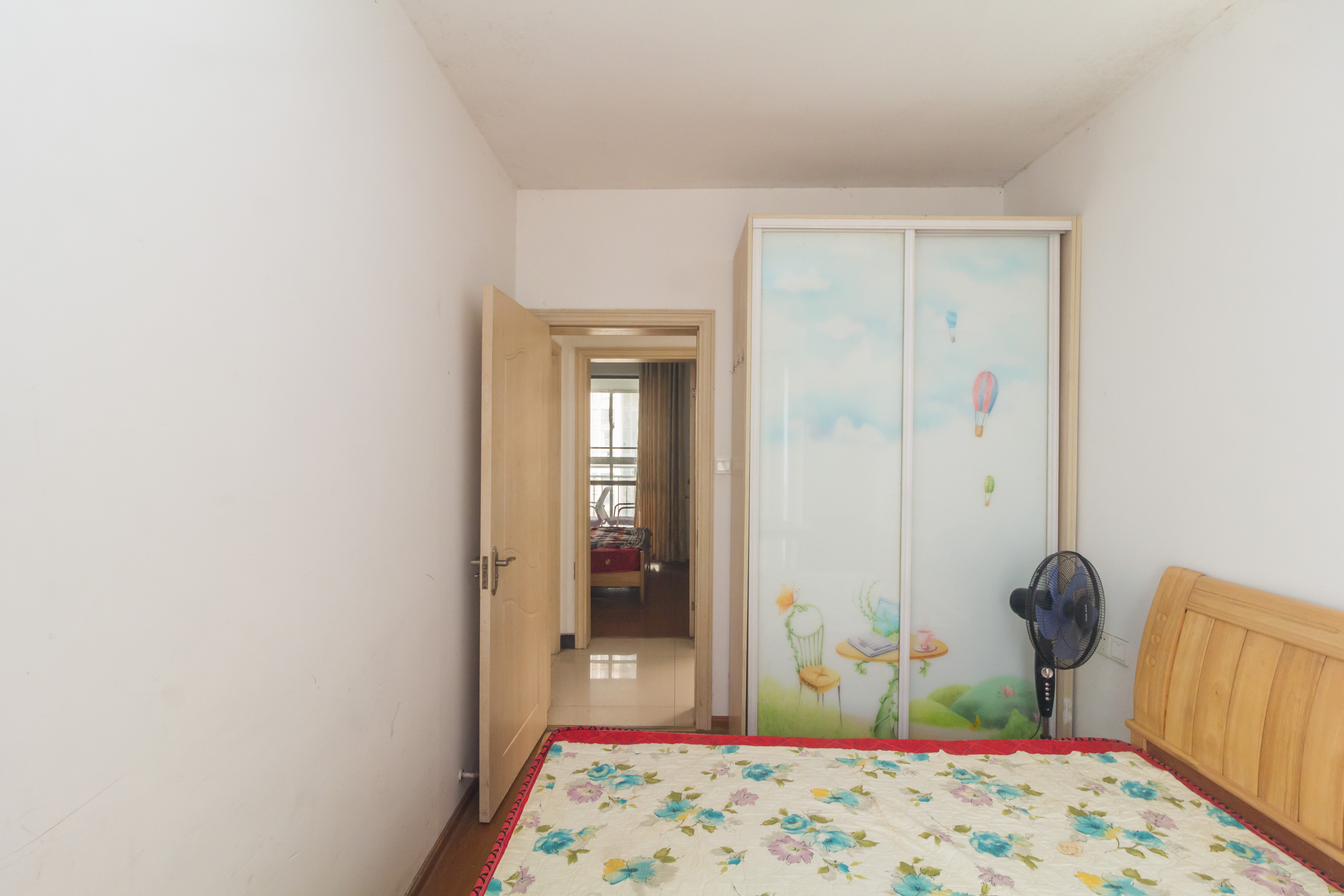 旭辉华庭 3室2厅1卫 68.00万 旭辉华庭 3室2厅1卫 68.00万卧室