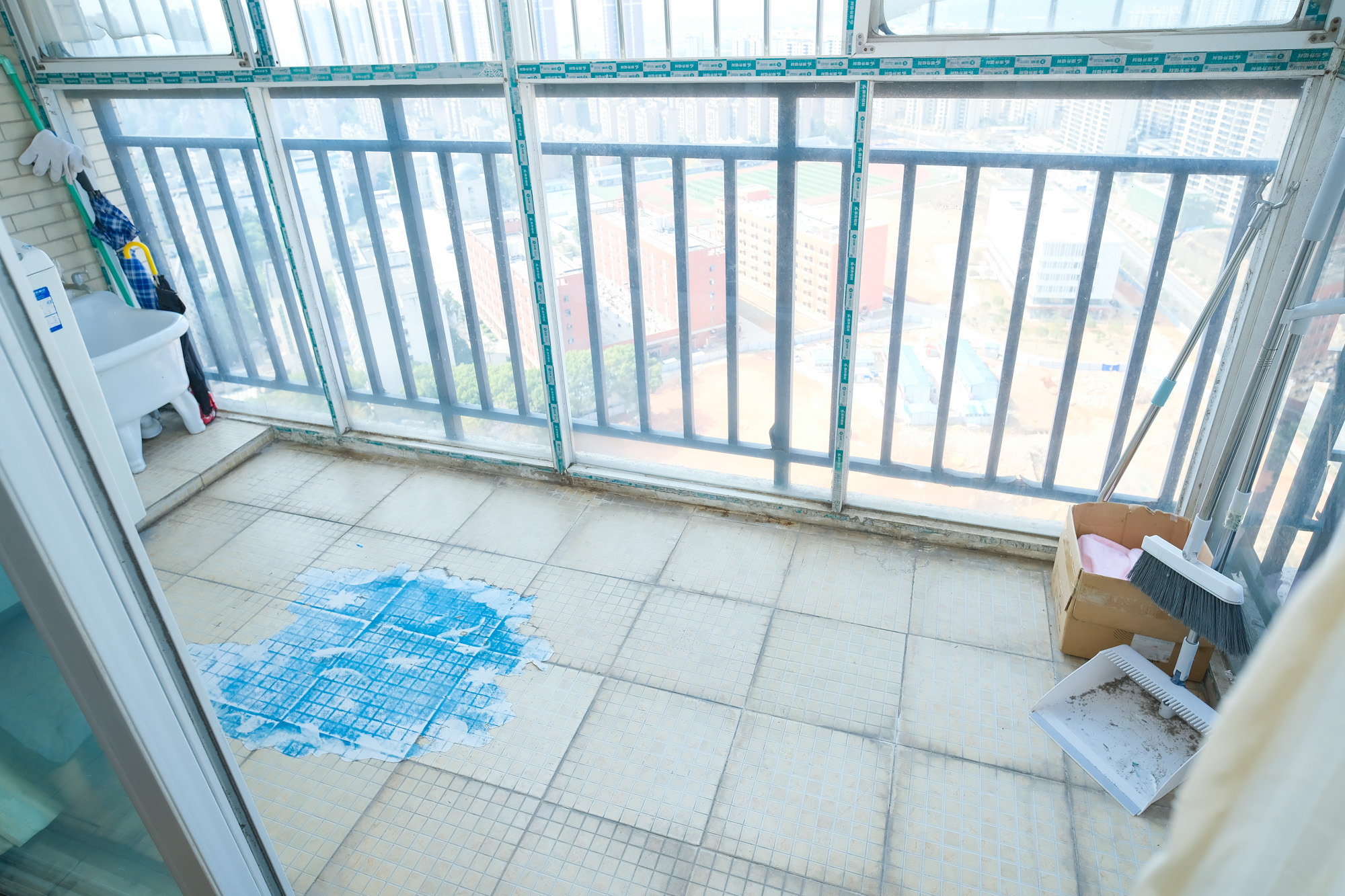 世景华庭 1室1厅1卫 17.50万 世景华庭 1室1厅1卫 17.50万阳台