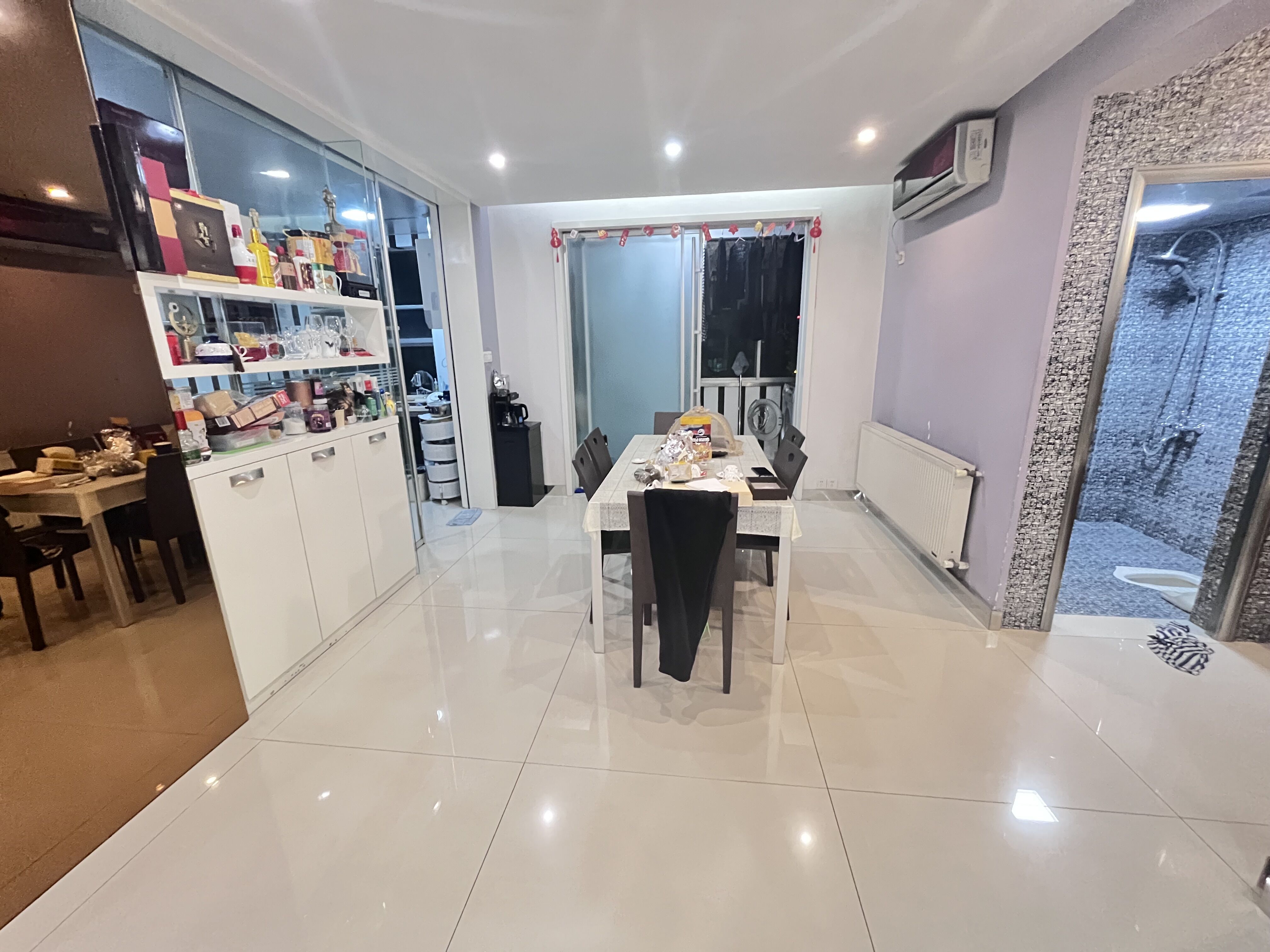 四季花园  4室2厅2卫   105.00万 四季花园  4室2厅2卫   105.00万室内图