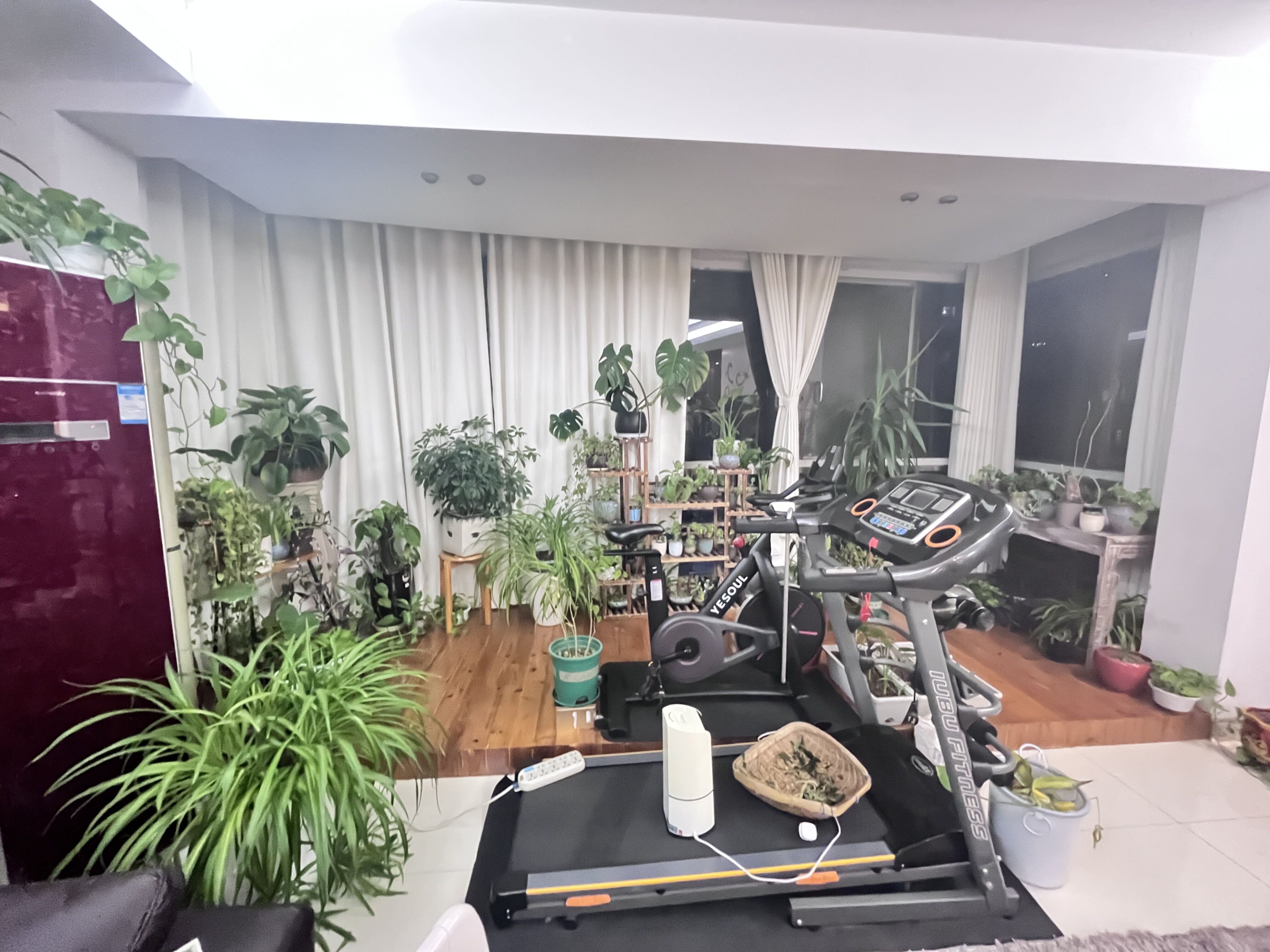 四季花园  4室2厅2卫   105.00万 四季花园  4室2厅2卫   105.00万室内图