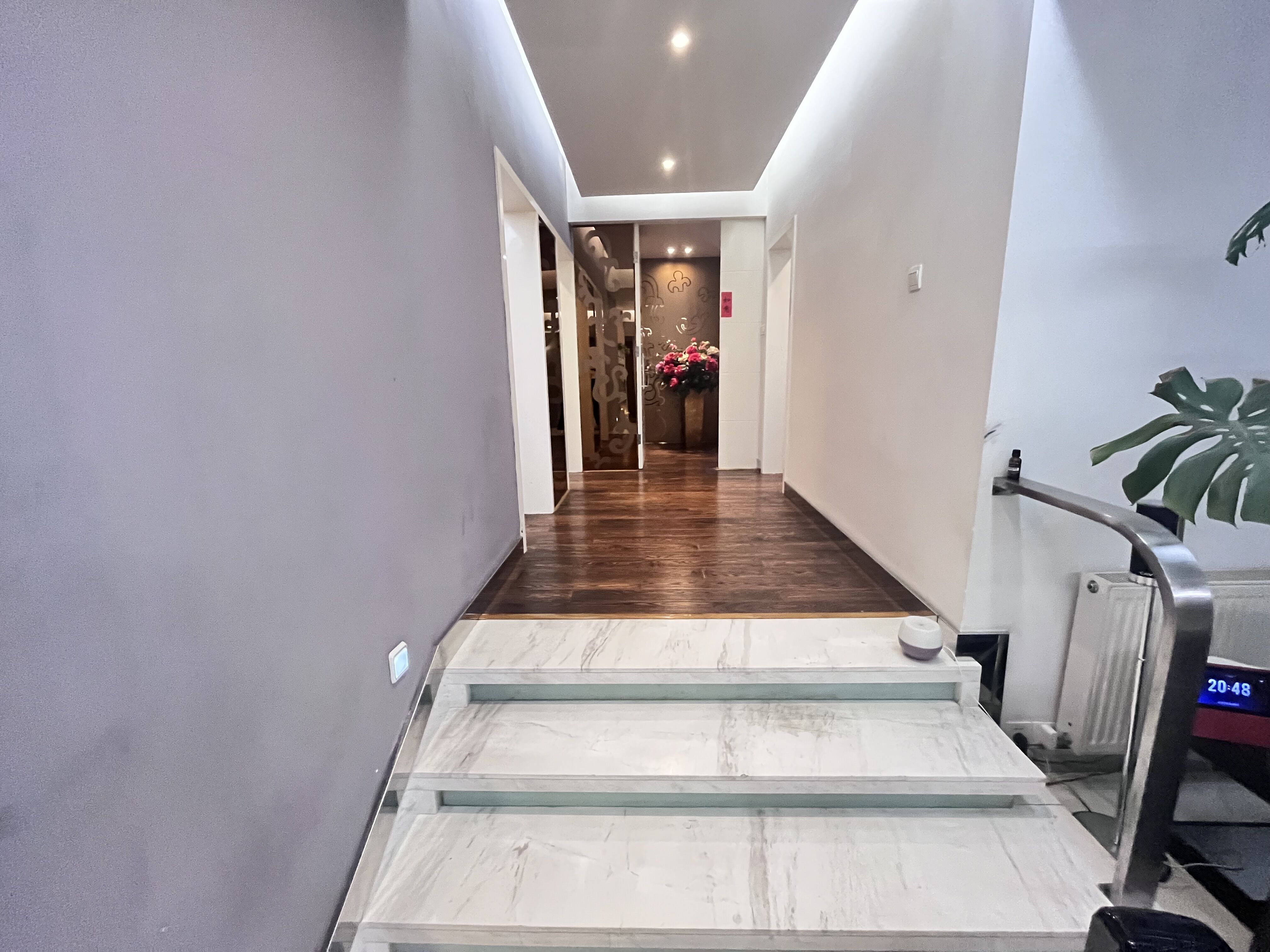 四季花园  4室2厅2卫   105.00万 四季花园  4室2厅2卫   105.00万室内图