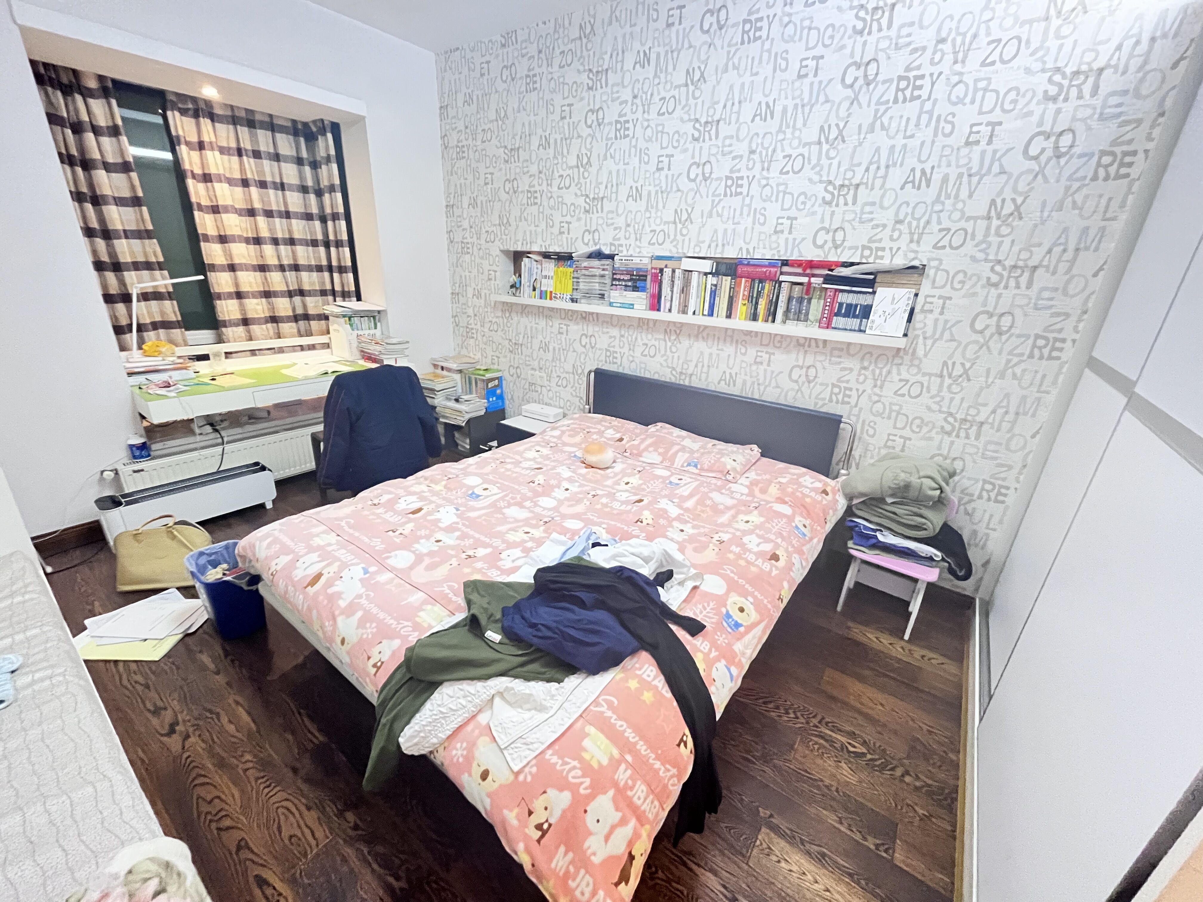 四季花园  4室2厅2卫   105.00万 四季花园  4室2厅2卫   105.00万室内图