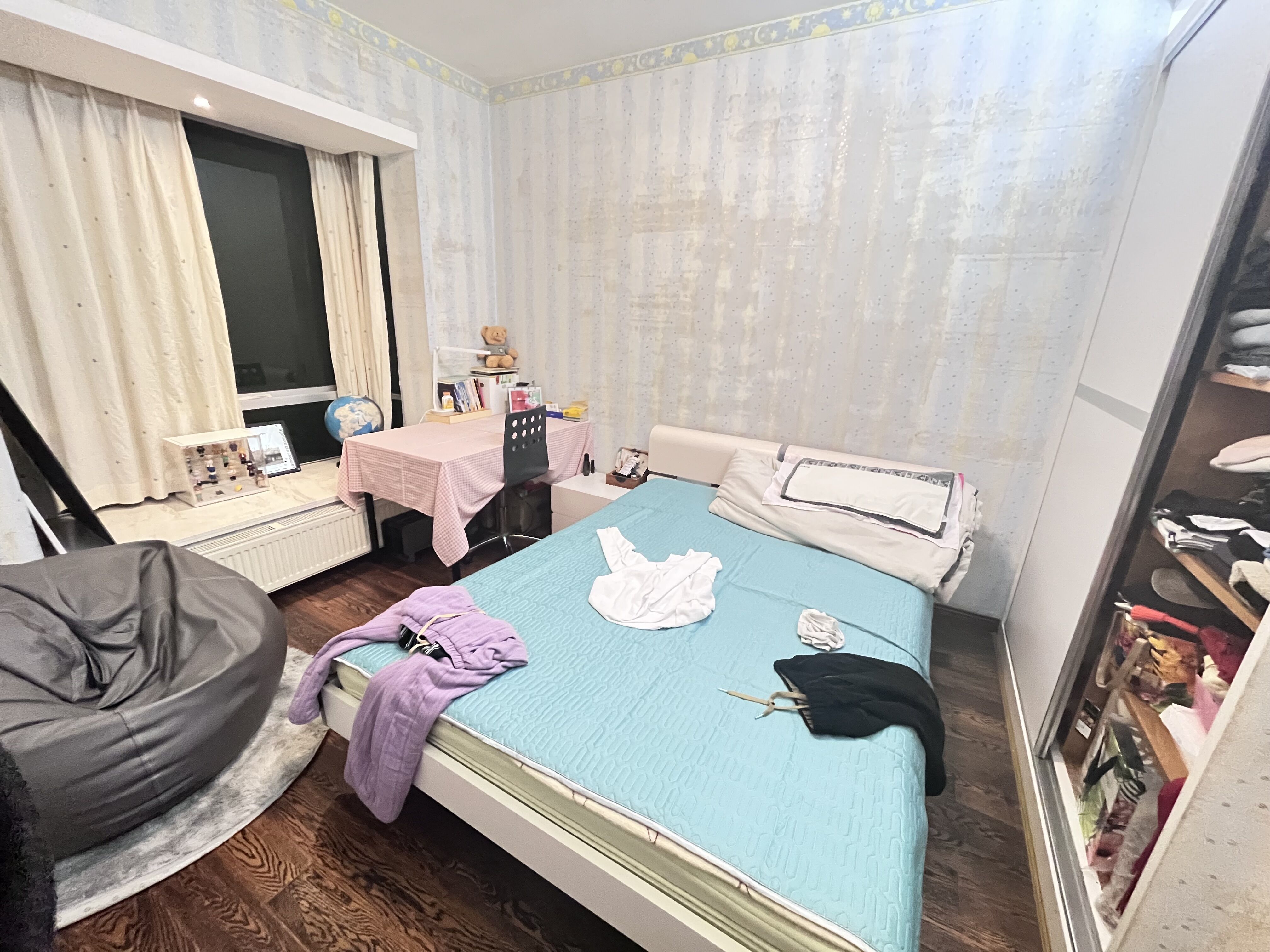 四季花园  4室2厅2卫   105.00万 四季花园  4室2厅2卫   105.00万室内图