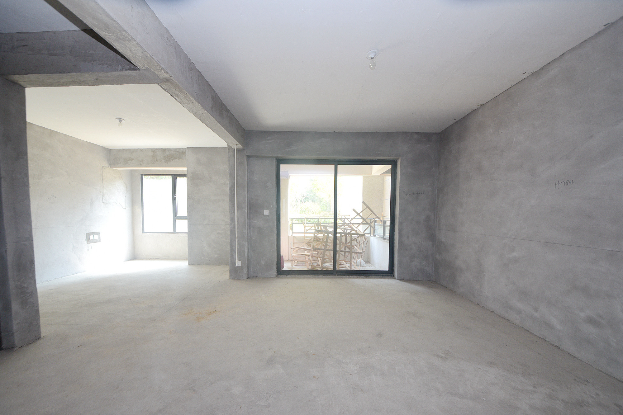 建发中央公园（建发美地）  3室2厅2卫    196.0万客厅