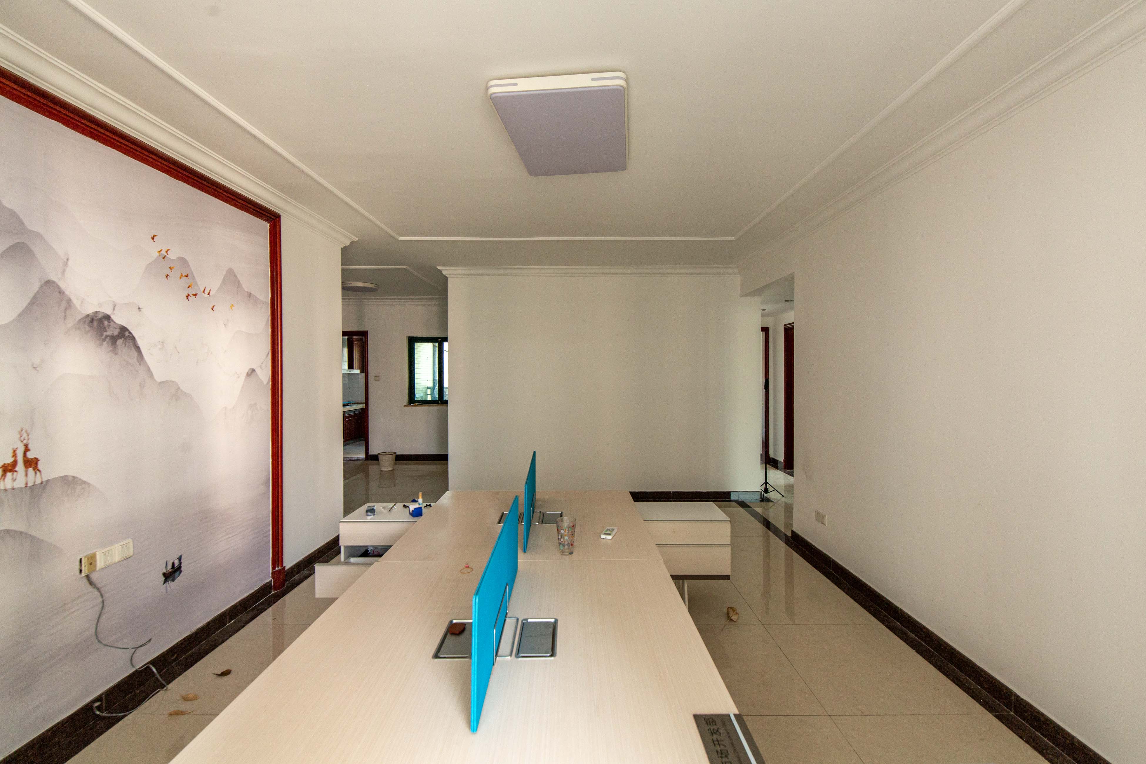 恒大绿洲  4室2厅2卫    206.8万客厅