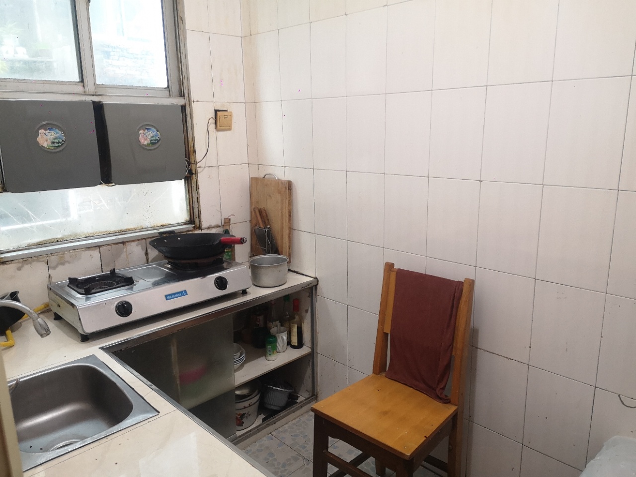 王塔冲二村 2室1厅1卫 26.80万 王塔冲二村 2室1厅1卫 26.80万室内图