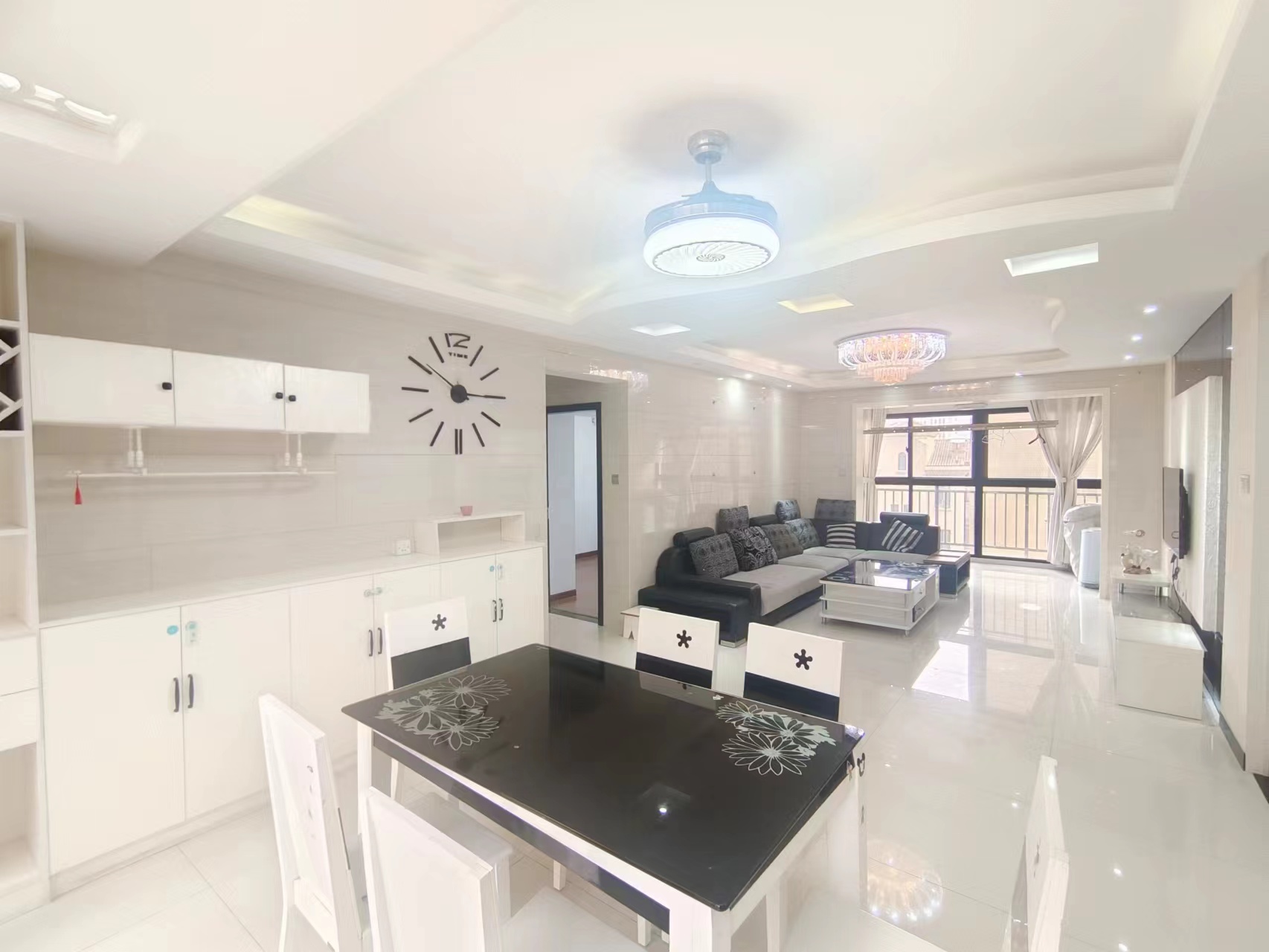 三一歌雅郡 3室2厅2卫 69.00万 三一歌雅郡 3室2厅2卫 69.00万室内图