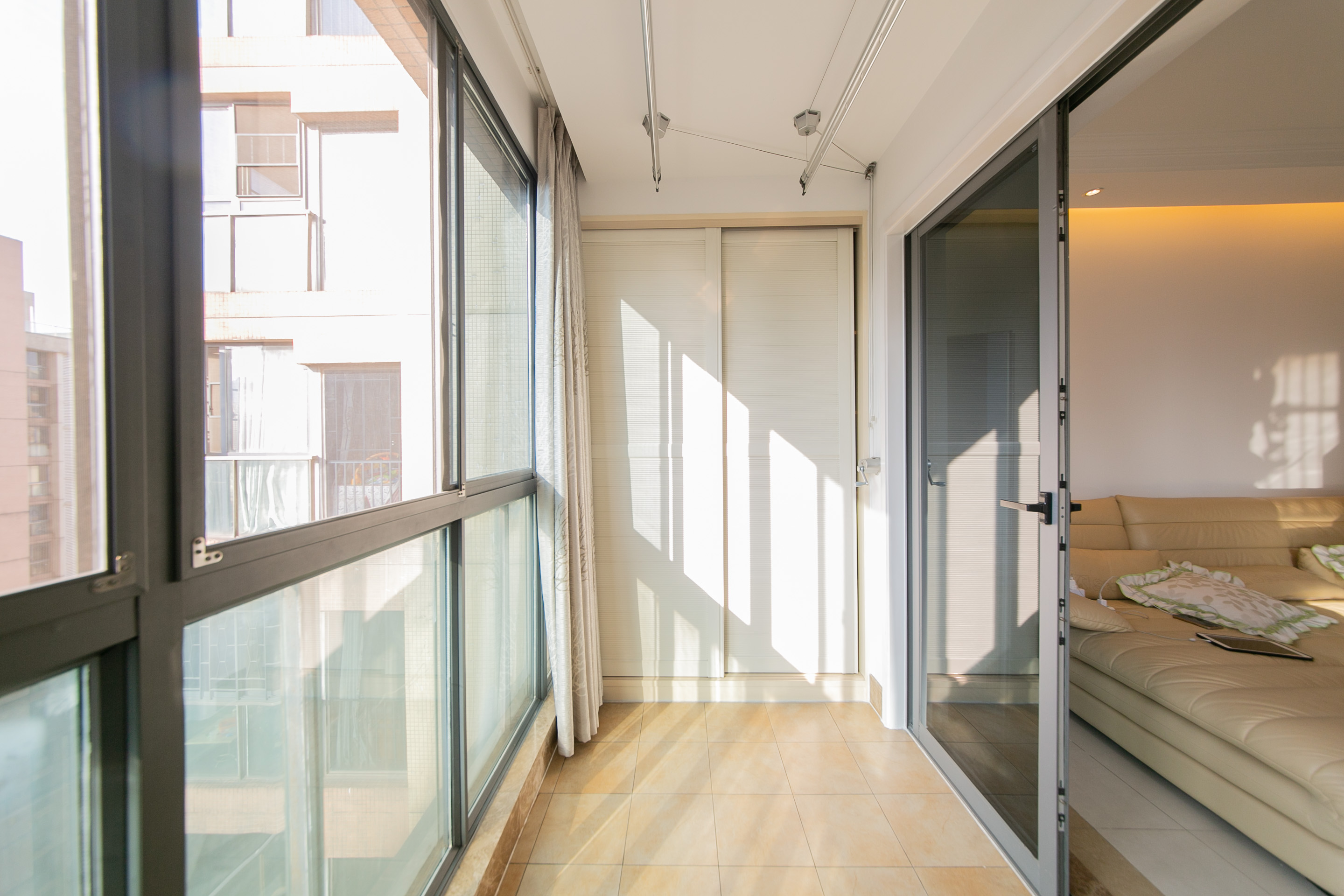 珠江花城三期锦鲤 4室2厅2卫 140.0万 珠江花城三期锦鲤 4室2厅2卫 140.0万阳台