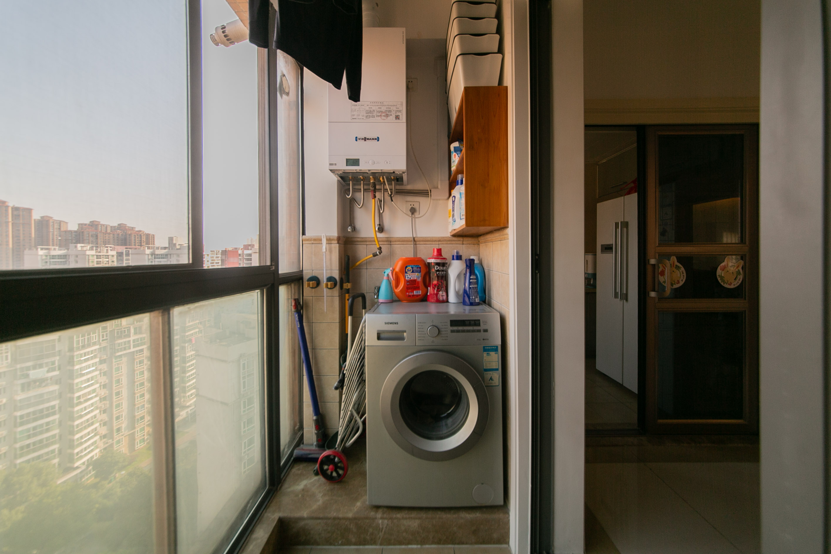 珠江花城三期锦鲤 4室2厅2卫 140.0万 珠江花城三期锦鲤 4室2厅2卫 140.0万阳台