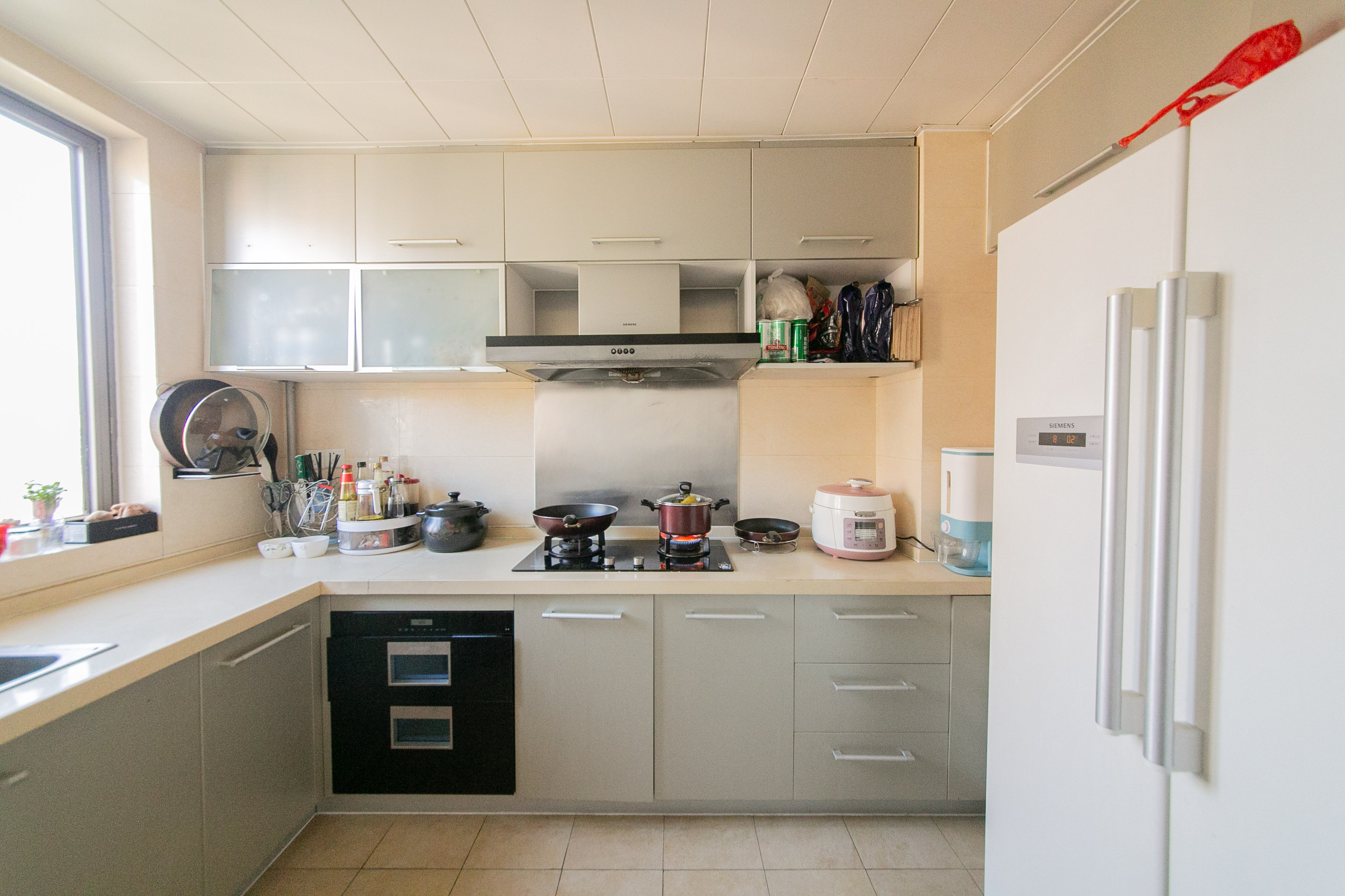 珠江花城三期锦鲤 4室2厅2卫 140.0万 珠江花城三期锦鲤 4室2厅2卫 140.0万厨房