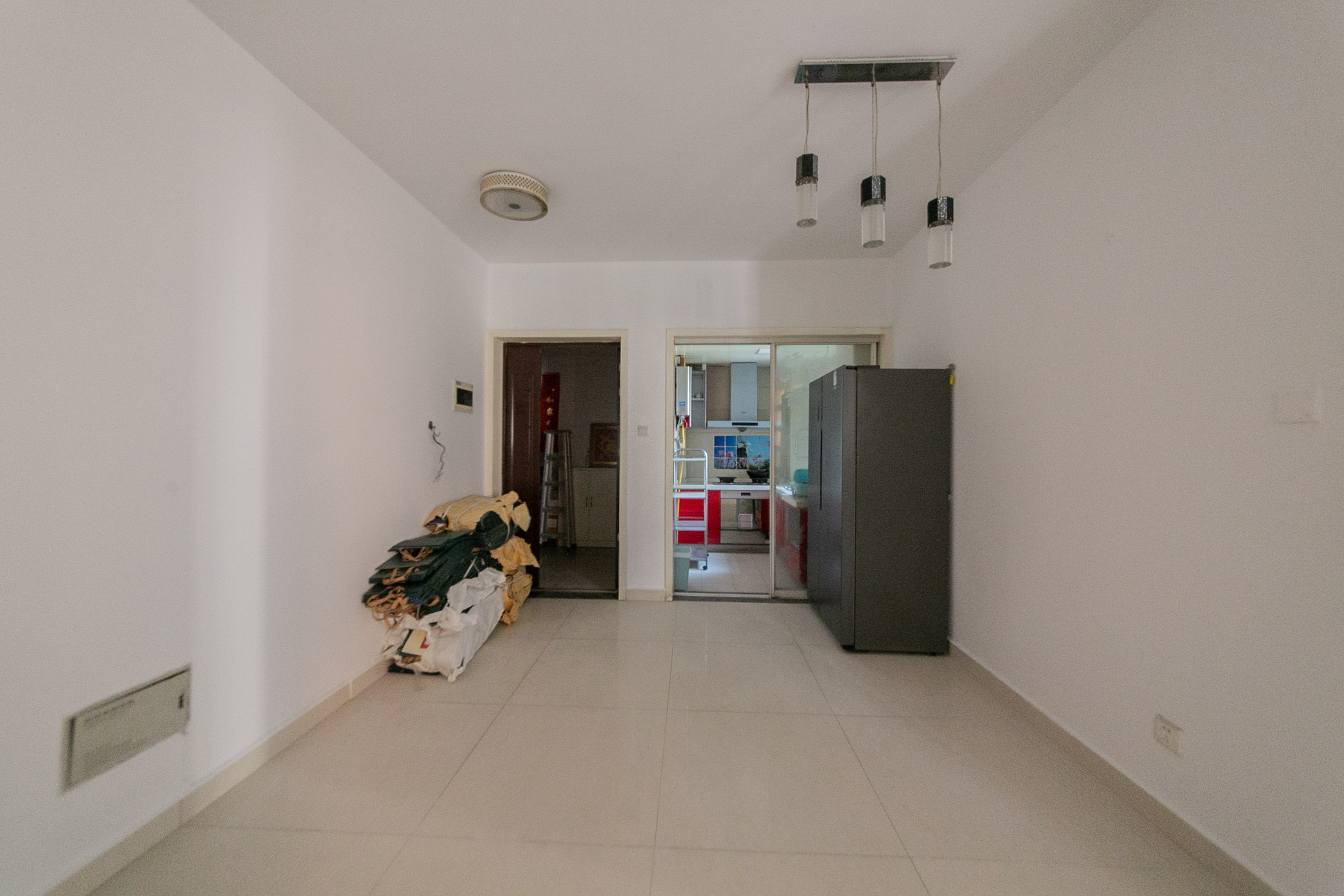 滨江君悦香邸  2室2厅1卫    100.0万客厅