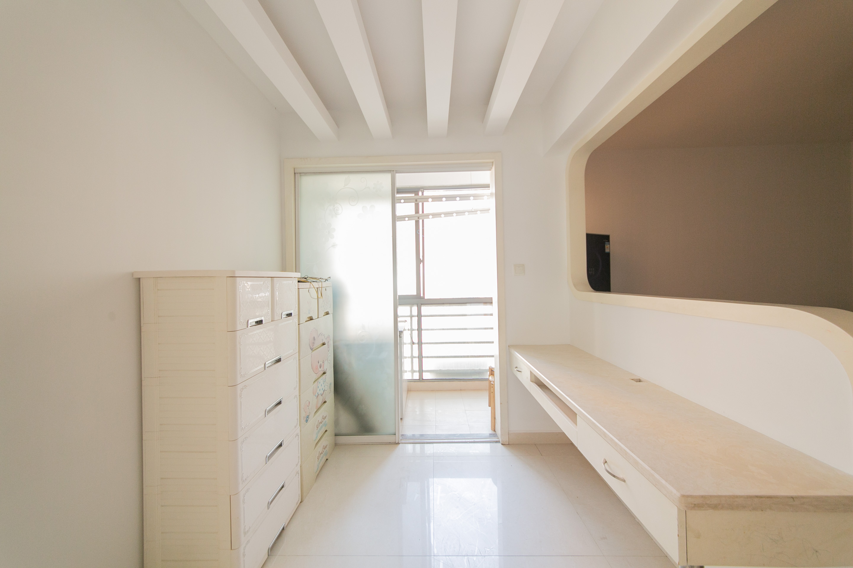 滨江君悦香邸  2室2厅1卫    100.0万卧室