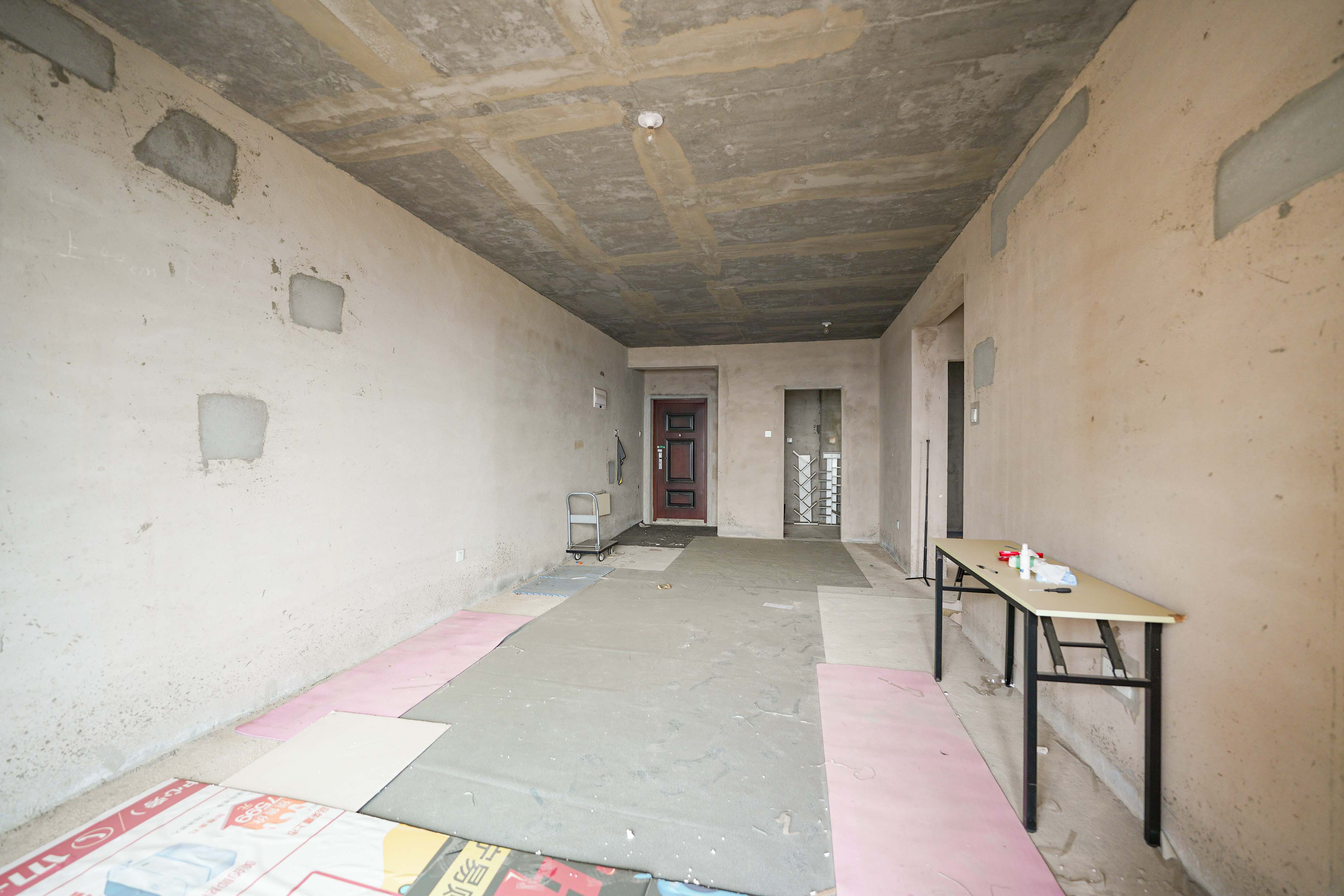 中建嘉和城  3室2厅1卫   81.00万客厅