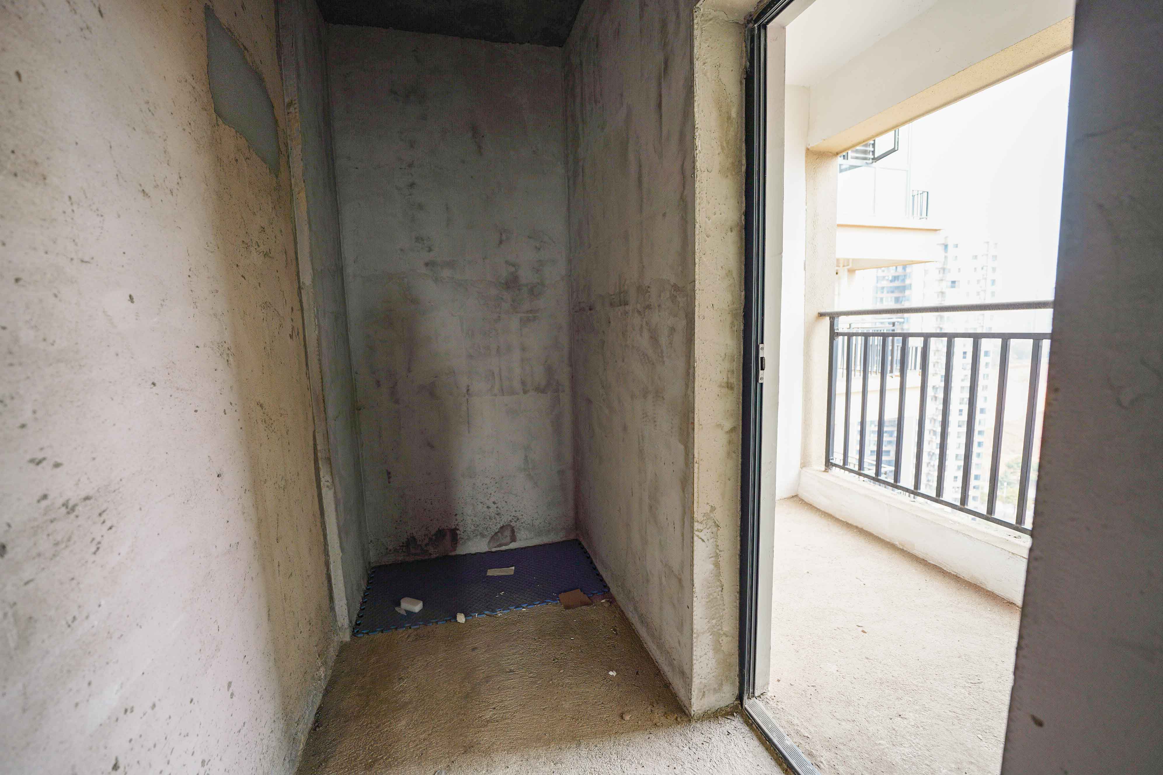 中建嘉和城  3室2厅1卫   81.00万卧室
