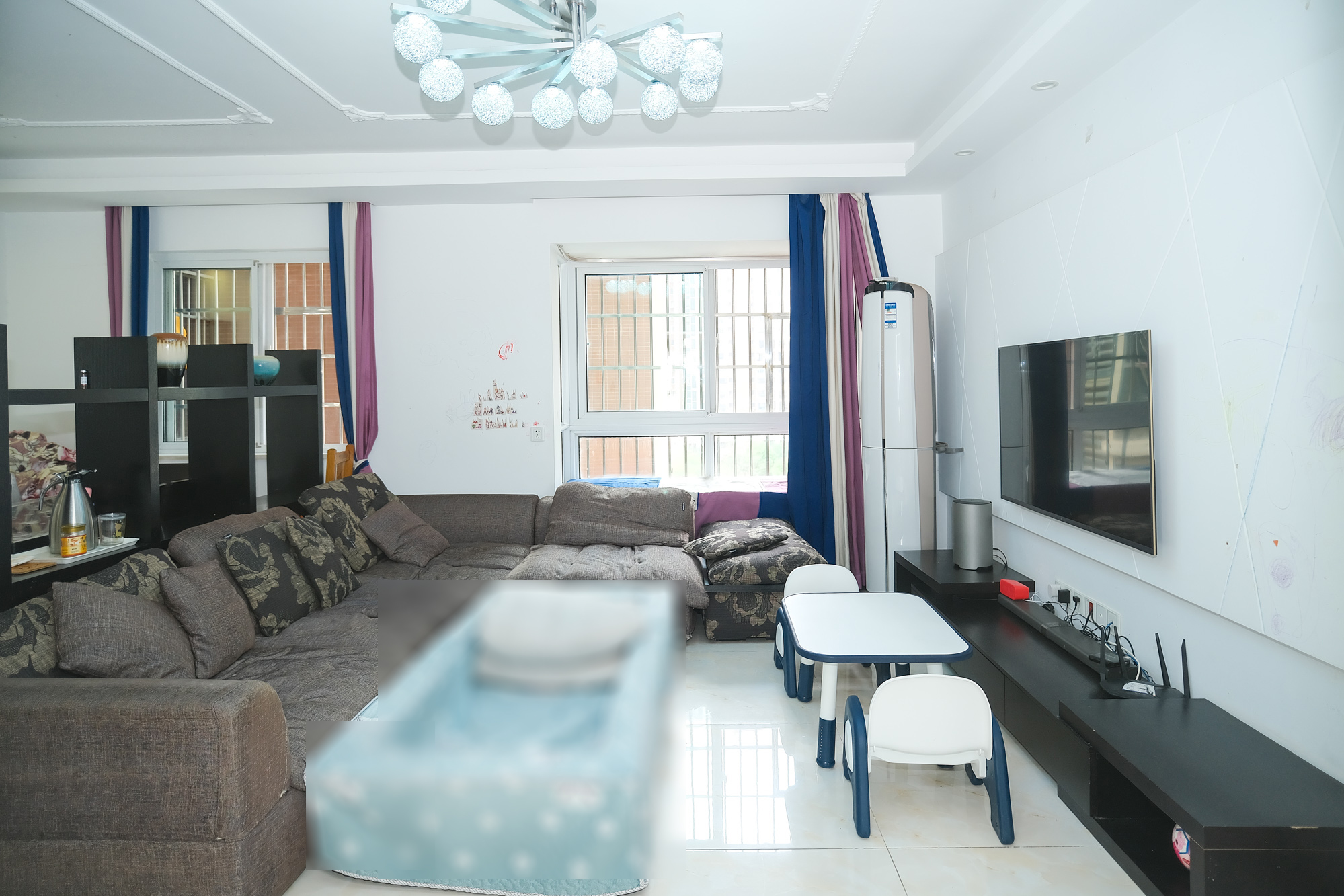 山水湾 4室2厅1卫 80.00万 山水湾 4室2厅1卫 80.00万客厅