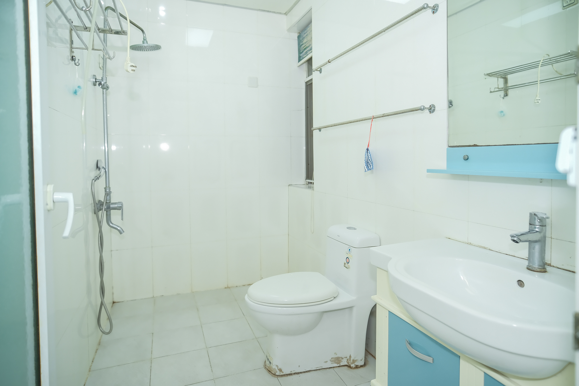 山水人家三期 4室2厅2卫 78.00万 山水人家三期 4室2厅2卫 78.00万卫生间