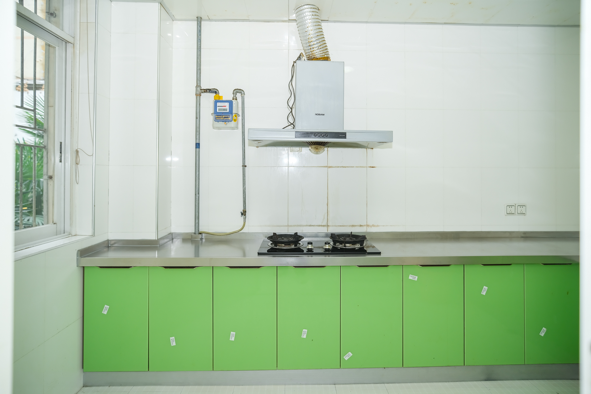 山水人家三期 4室2厅2卫 78.00万 山水人家三期 4室2厅2卫 78.00万厨房