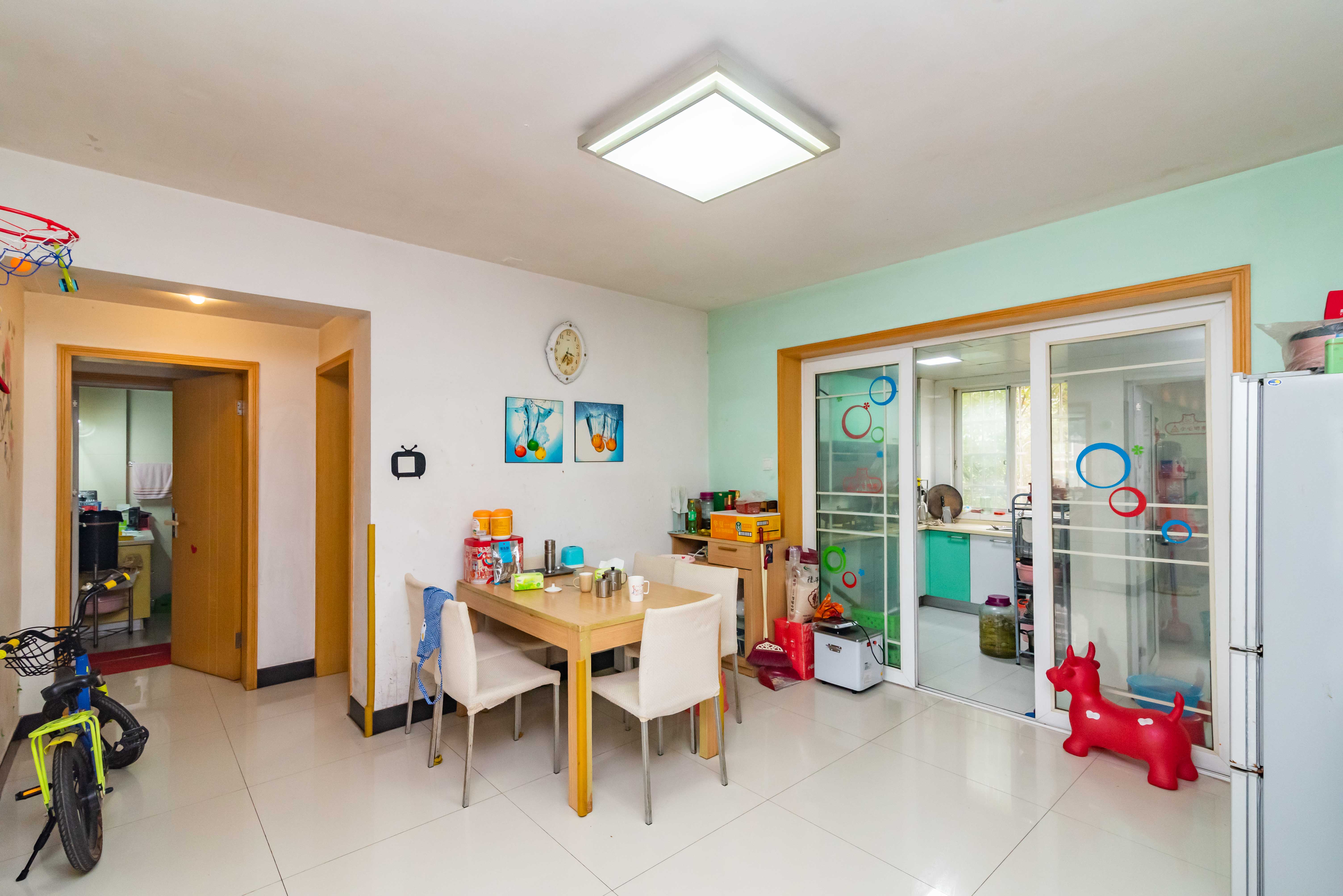 星城雅郡  3室2厅2卫    71.8万 星城雅郡  3室2厅2卫    71.8万客厅