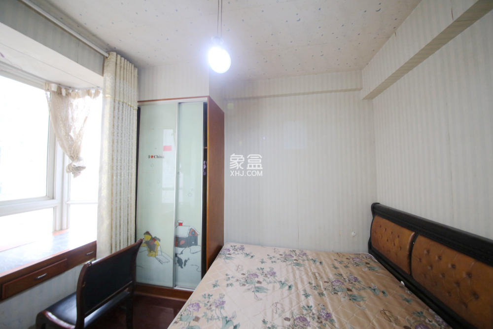 長(zhǎng)遠(yuǎn)華樟名府  4室2廳1衛(wèi)   126.00萬