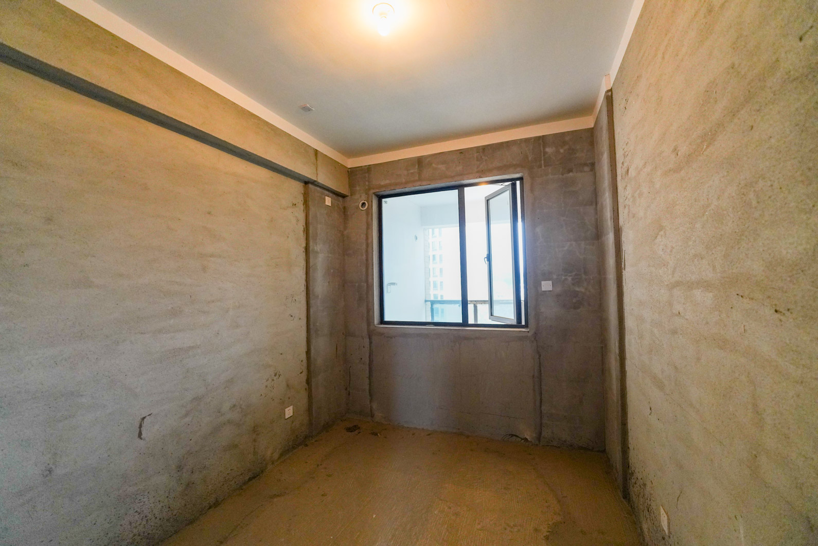 长房半岛蓝湾(观山月)  4室2厅2卫    138.8万 长房半岛蓝湾(观山月)  4室2厅2卫    138.8万卧室