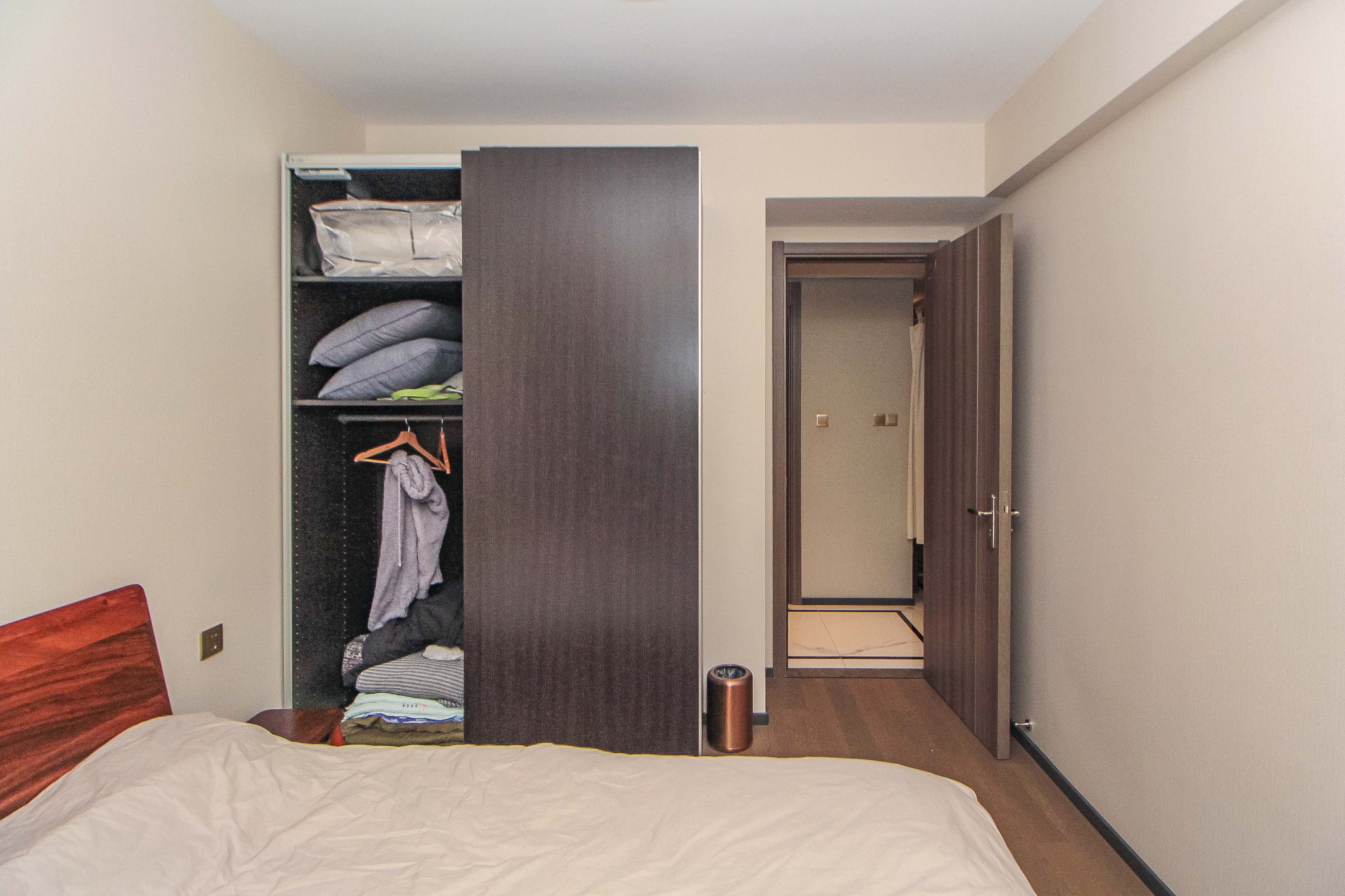 中海阅麓山一期 3室2厅2卫 135.0万 中海阅麓山一期 3室2厅2卫 135.0万卧室