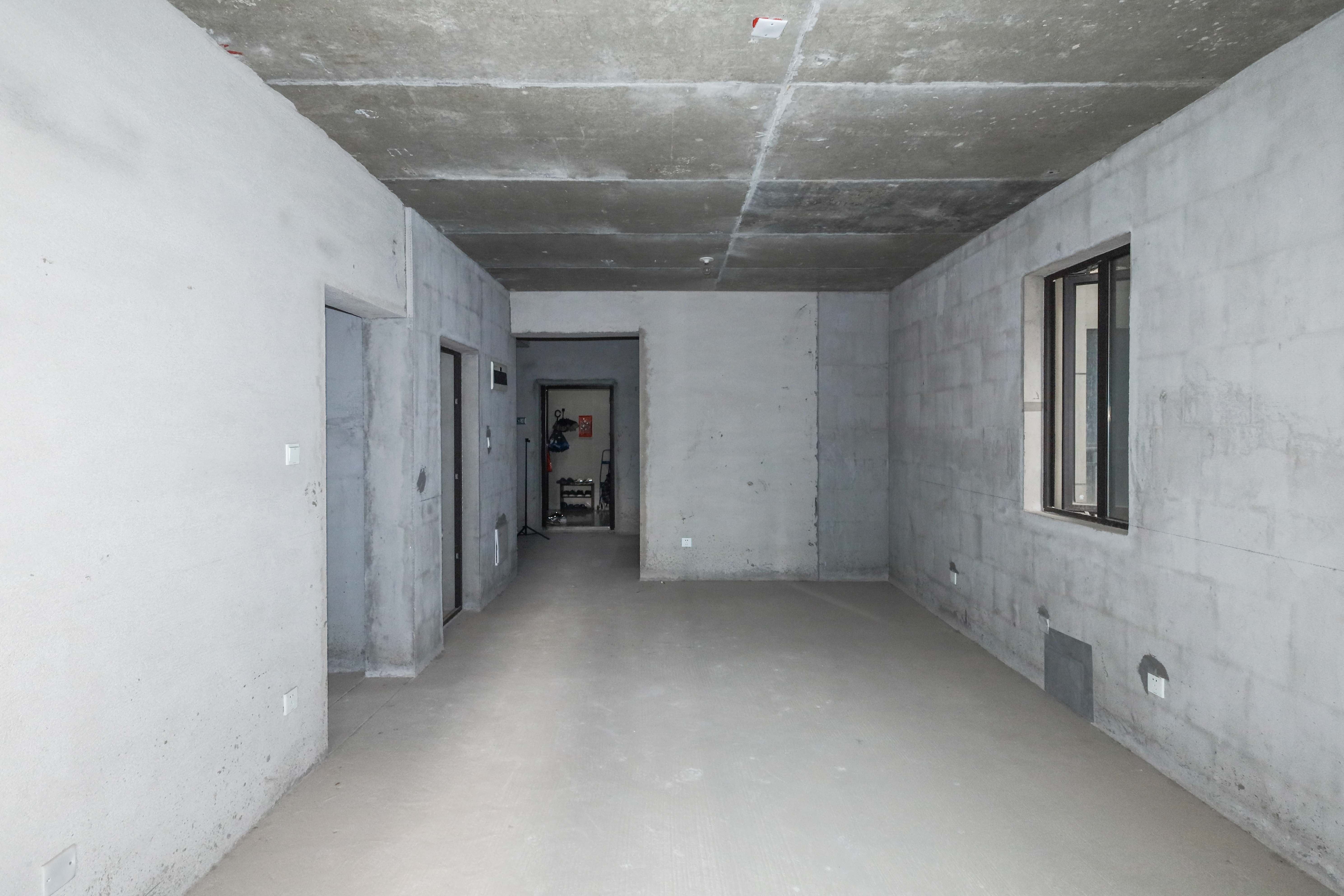 中国铁建梅溪青秀二期  3室2厅2卫    141.0万客厅