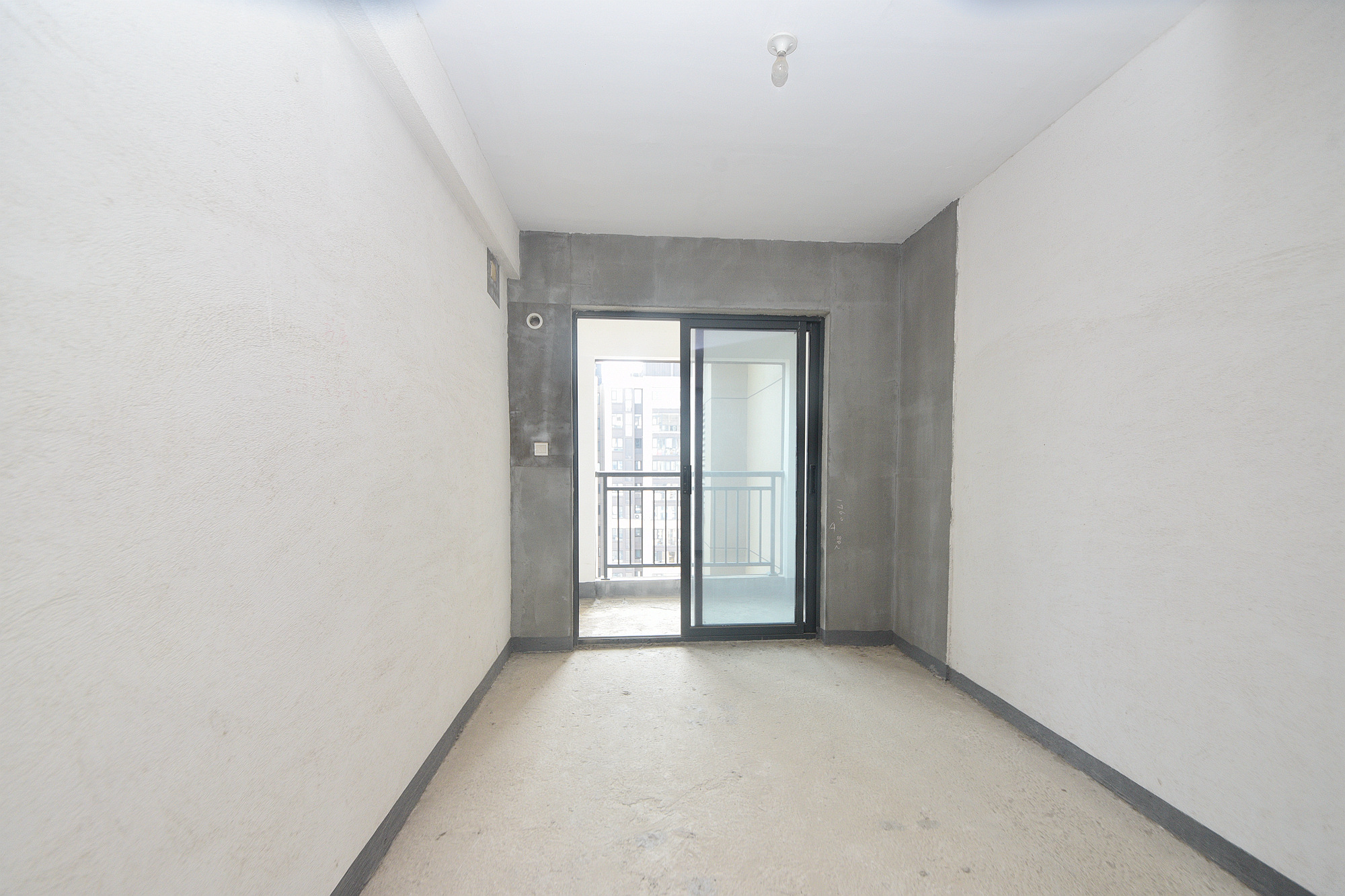 建发中央公园（建发美地）  4室2厅2卫   280.00万卧室