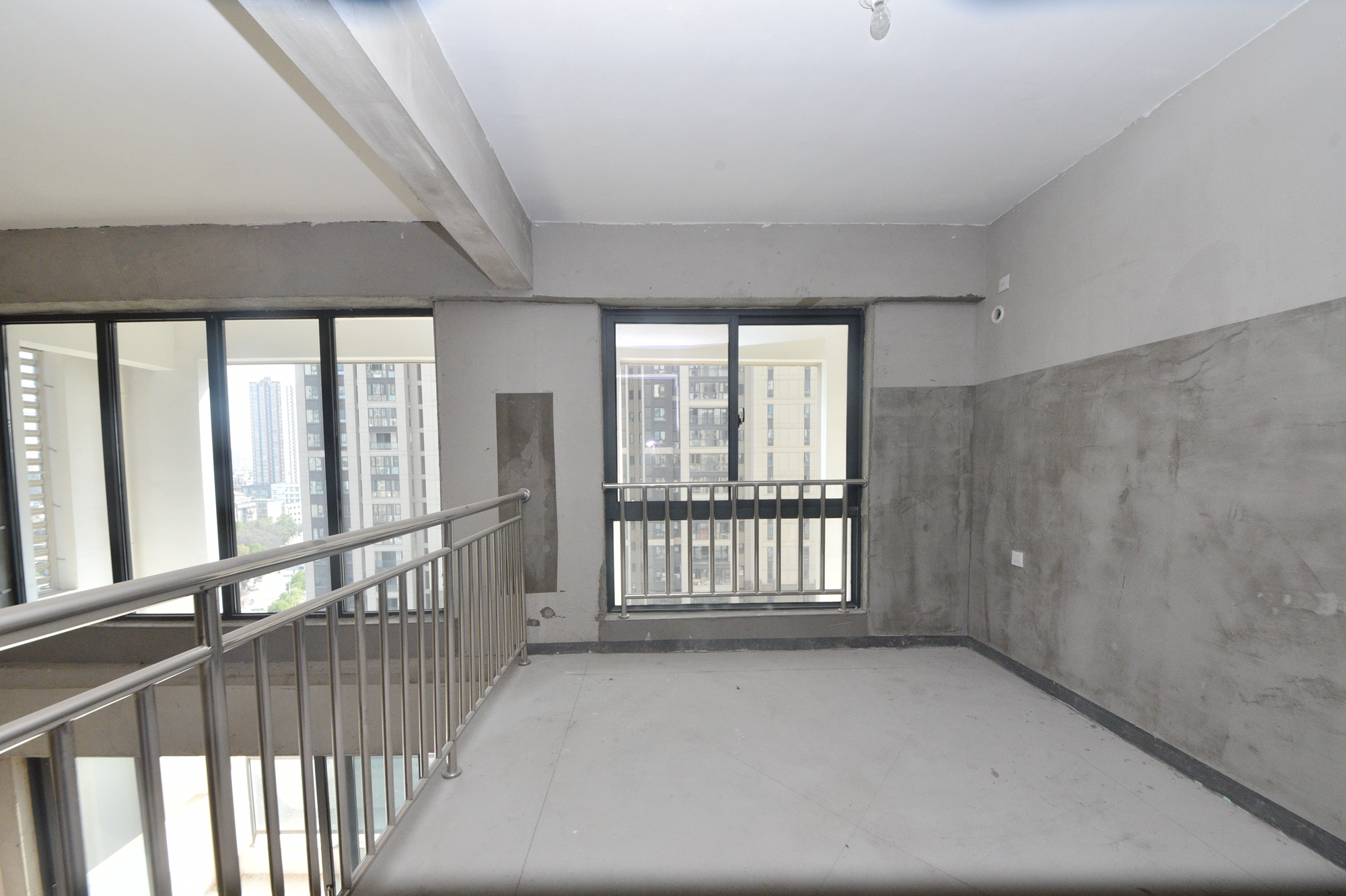 建发中央公园（建发美地）  3室2厅2卫    238.0万客厅