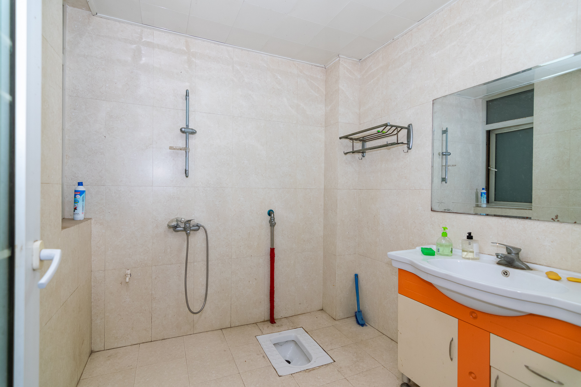 湘路家园 7室2厅3卫 286.00万 湘路家园 7室2厅3卫 286.00万卫生间