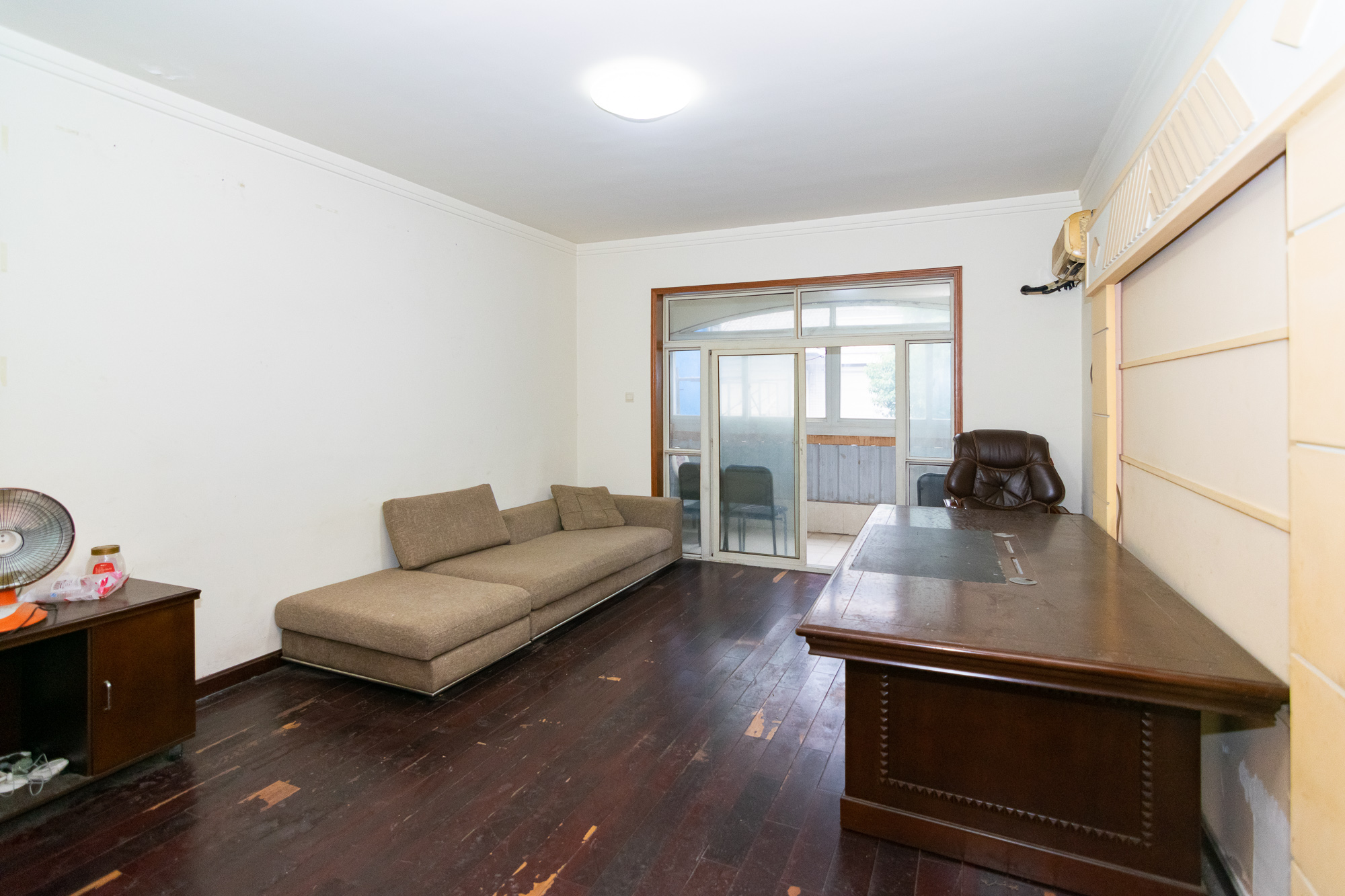 湘路家园 7室2厅3卫 286.00万 湘路家园 7室2厅3卫 286.00万卧室