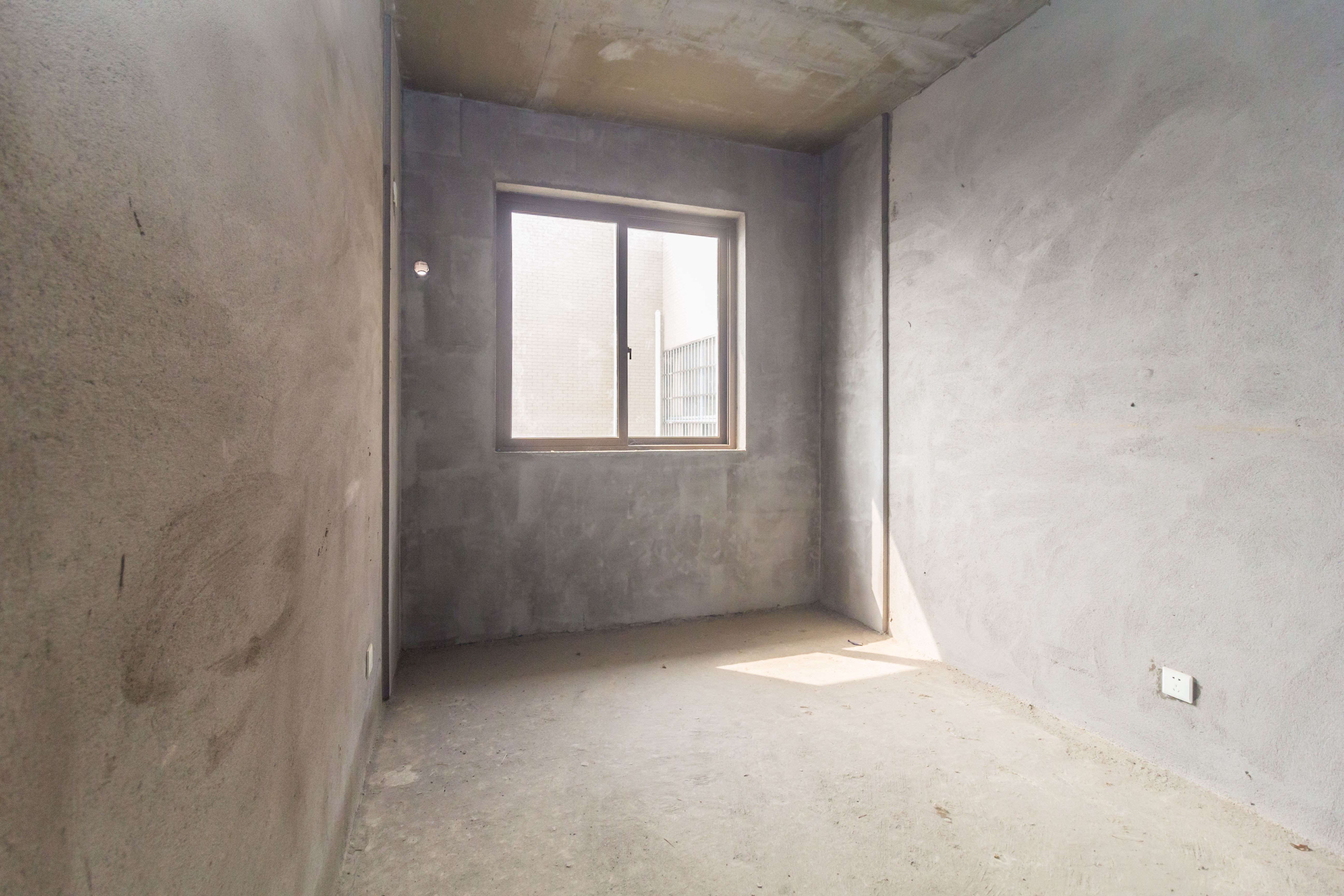 豪都新天地 4室2厅2卫 64.80万 豪都新天地 4室2厅2卫 64.80万卧室